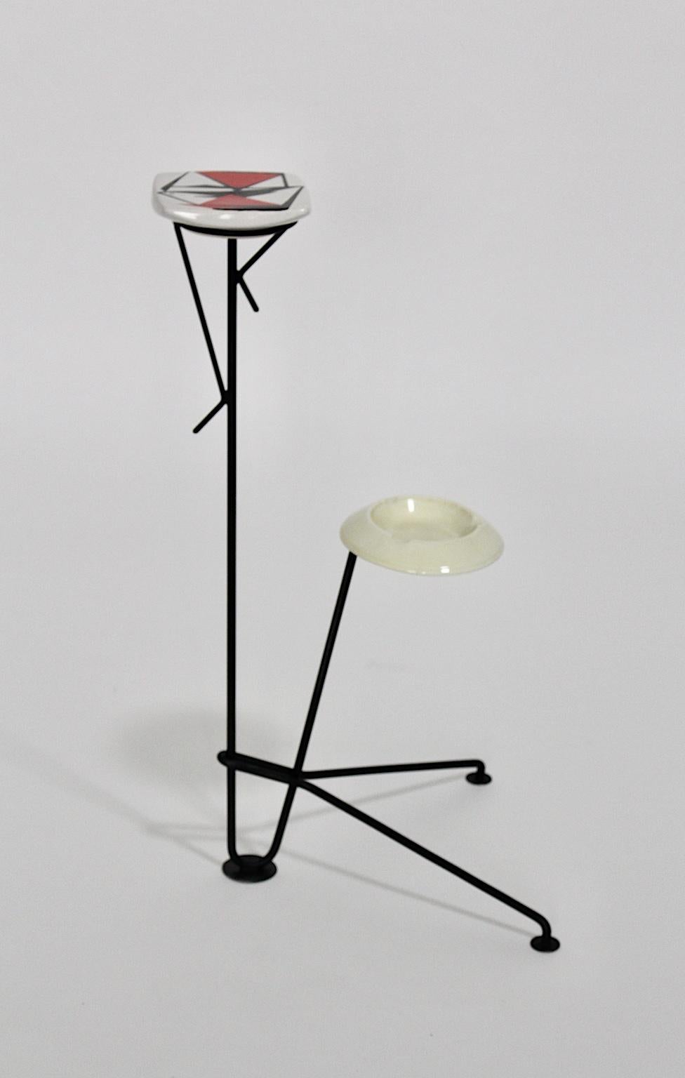 Français Cendrier sur pied en céramique métallique moderne du milieu du siècle dernier, attribué à Michel Buffet en vente
