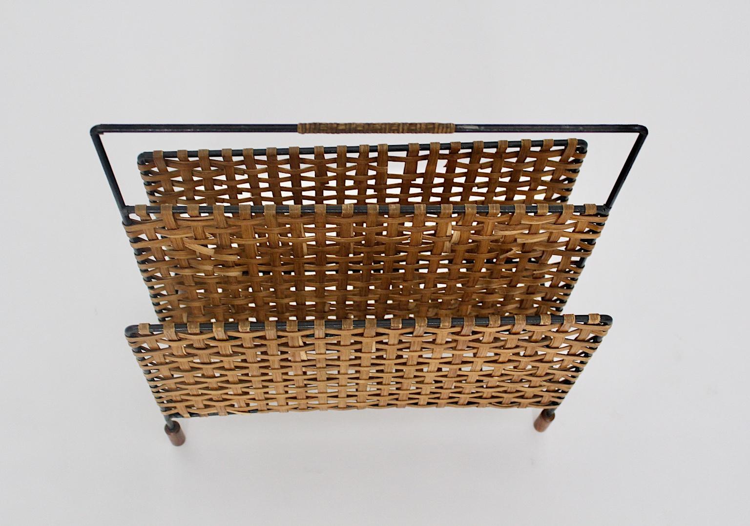 Mid-20th Century Mid-Century Modern Vintage Metal Magazine Rack Magazine Stand, 1960, Austria