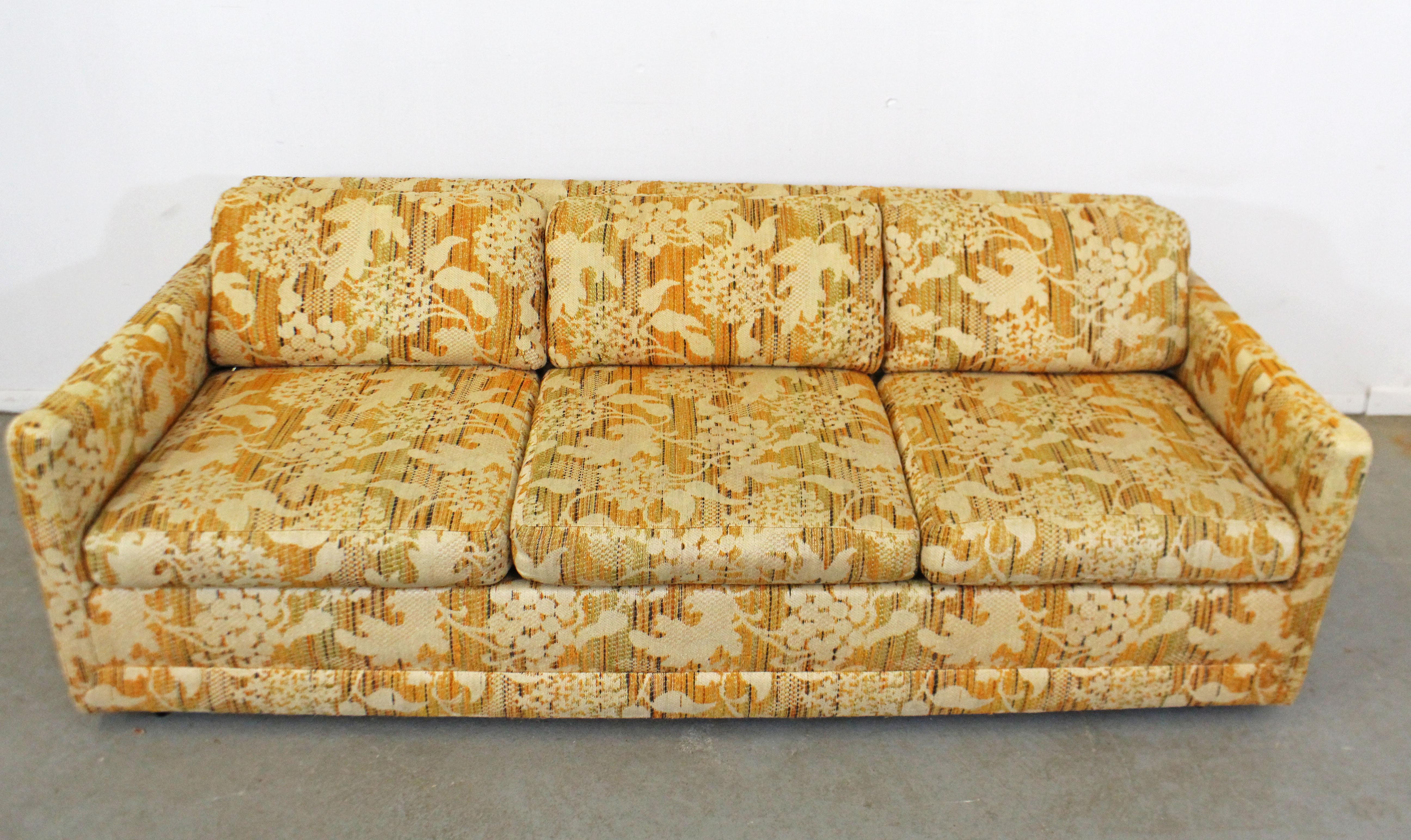 Mid-Century Modern Vintage Milo Baughman for Forecast Sofa In Good Condition In Wilmington, DE