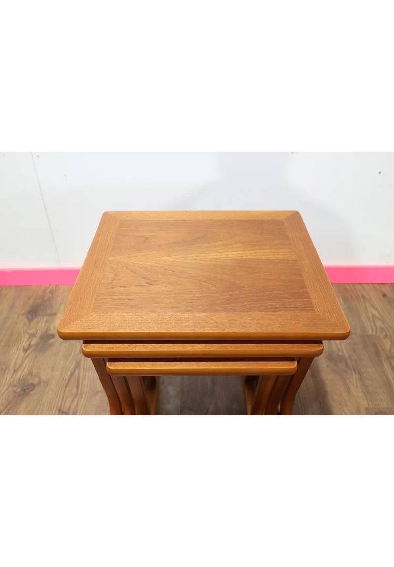 20th Century Mid Century Modern Vintage Nesting Table by Parker Knoll Side End Tables For Sale