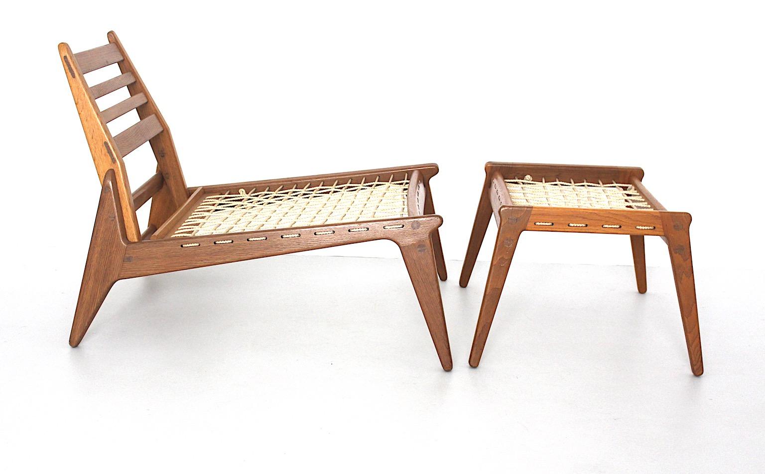 Mid Century Modern Vintage Oak Wood Lounge Chairs and Ottoman Pair Duo 1960s  In Good Condition For Sale In Vienna, AT