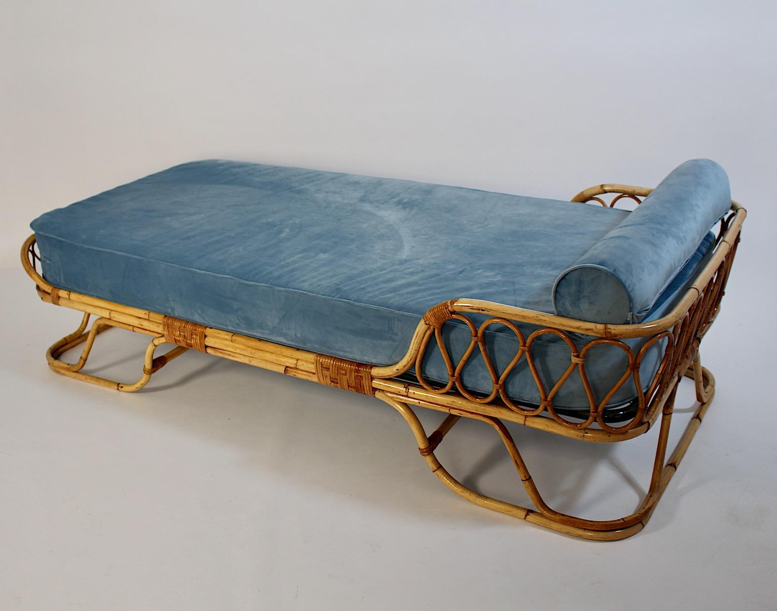 Mid-Century Modern Vintage Organic Rattan Bamboo Daybed Chaise Lounge Gio Ponti  For Sale 2