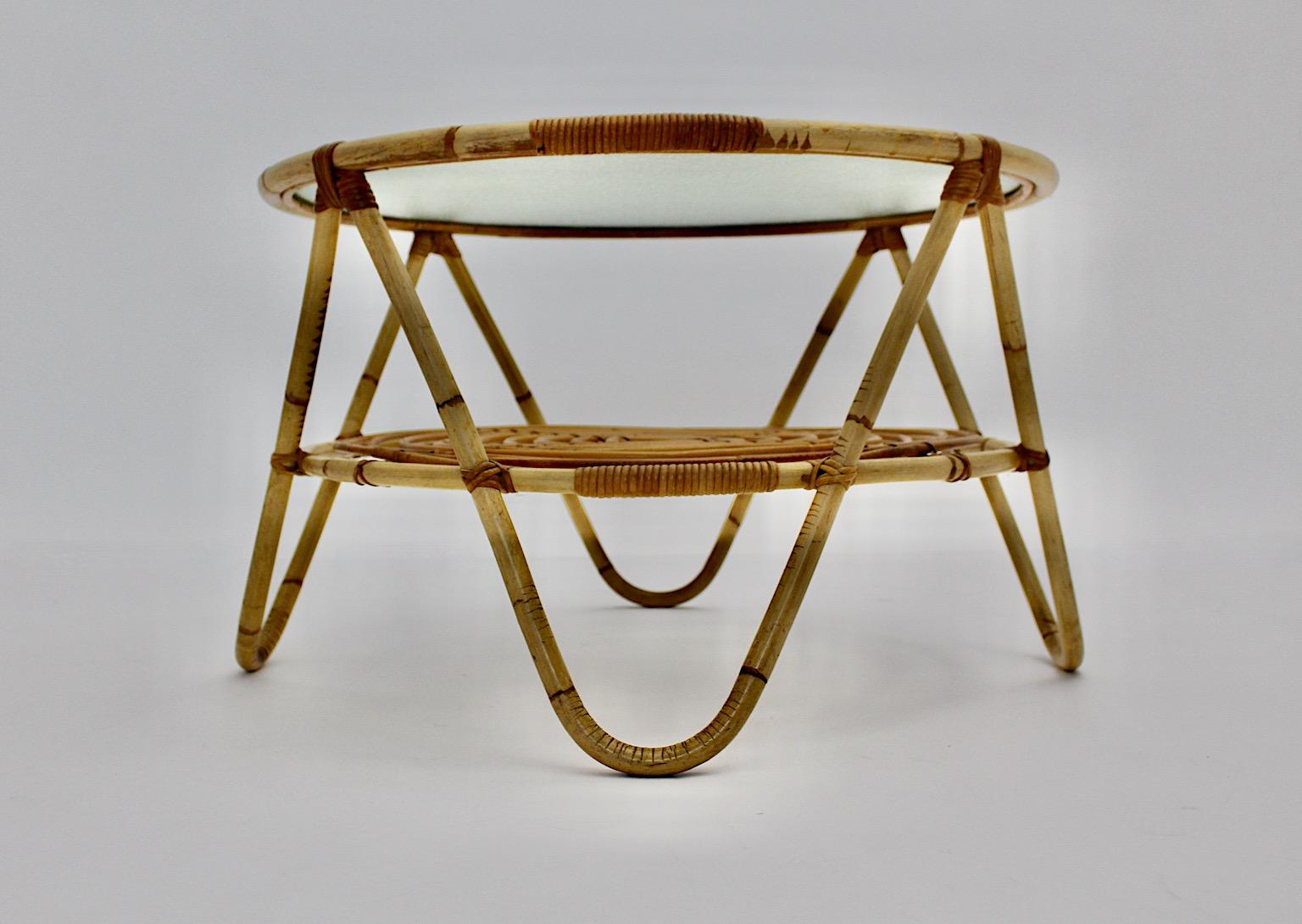 Mid-Century Modern Vintage Organic Rattan Coffee Table Tito Agnoli, 1960s, Italy In Good Condition For Sale In Vienna, AT