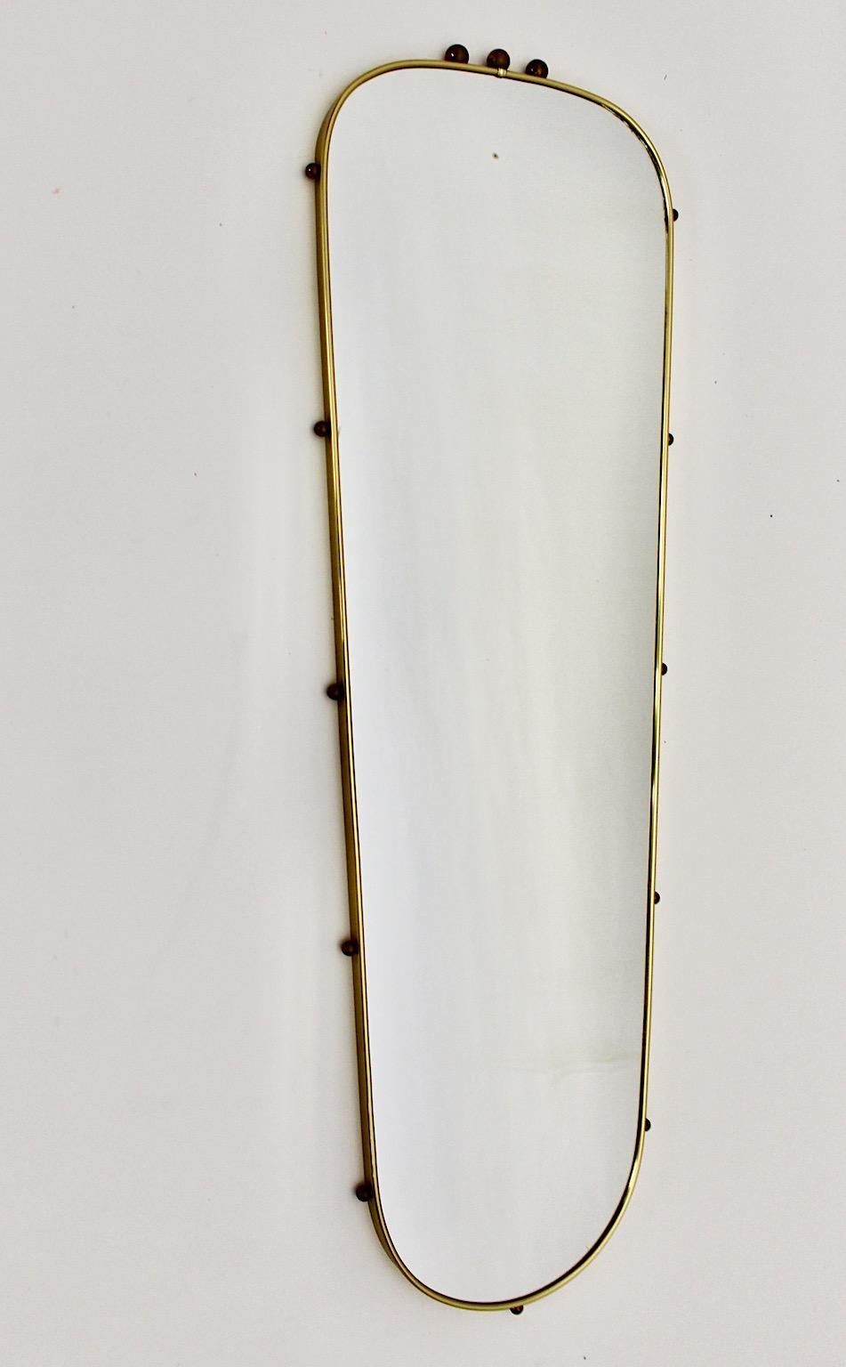 Mid Century Modern Vintage Oval Brass Wall Mirror Full Length Mirror 1960s Italy 3