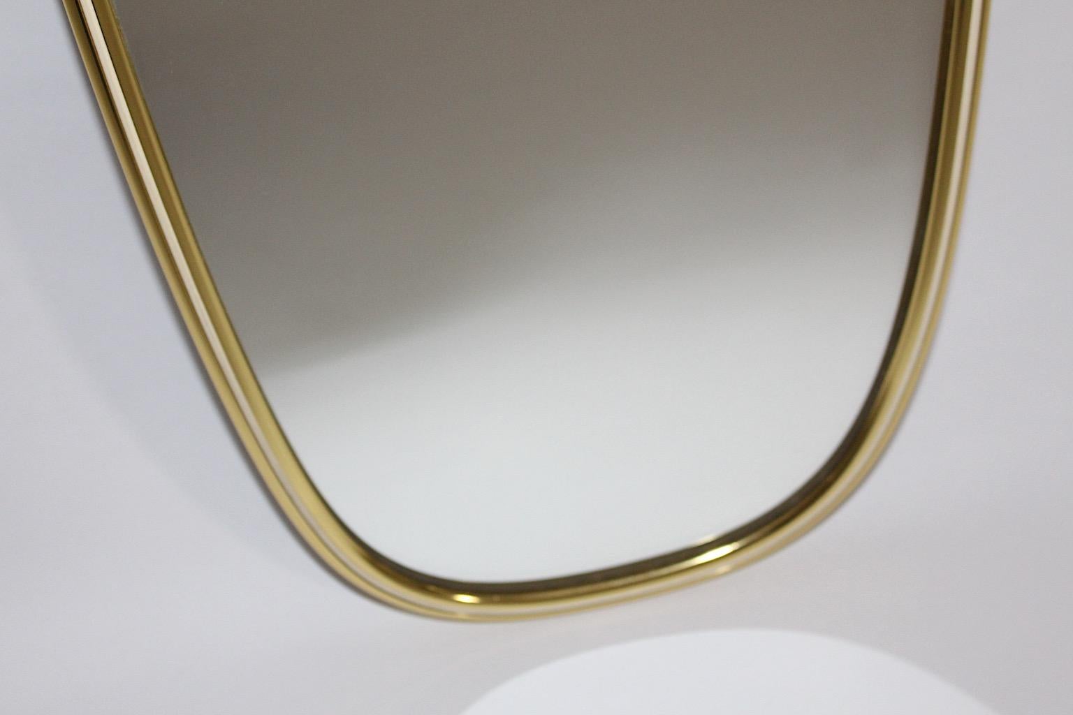 Mid Century Modern Vintage Oval Brassed White Wall Mirror 1960s Austria For Sale 1