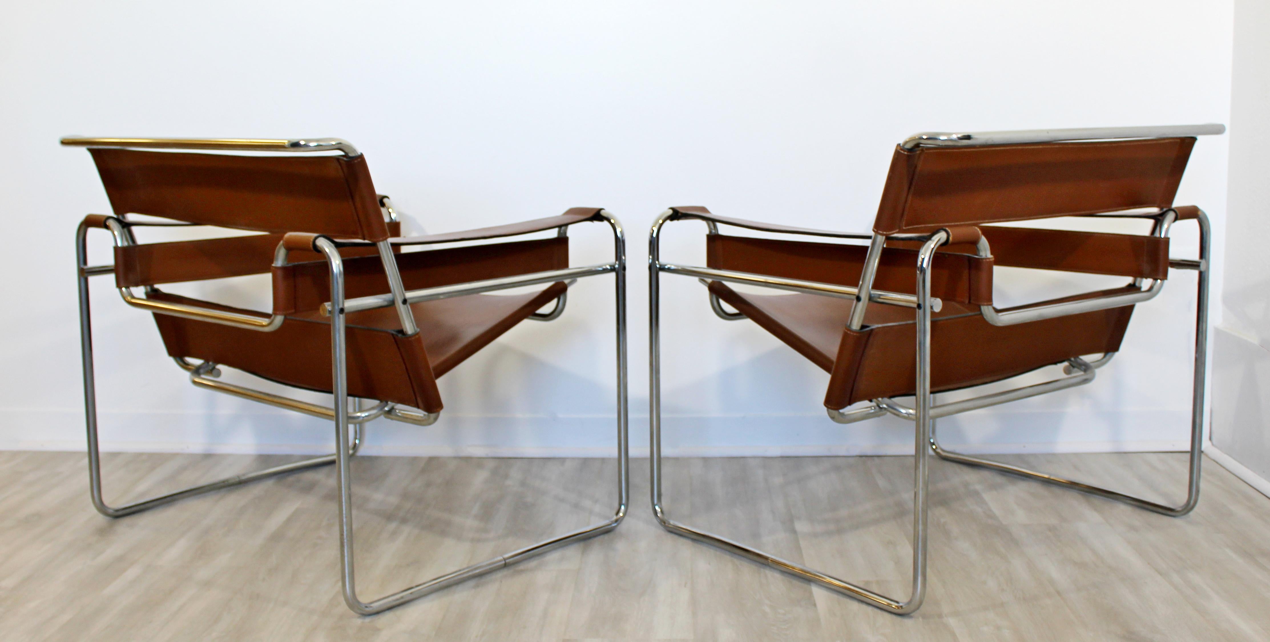 Mid-20th Century Mid-Century Modern Vintage Pair Brown Wassily Chairs Marcel Breuer Stendig Italy