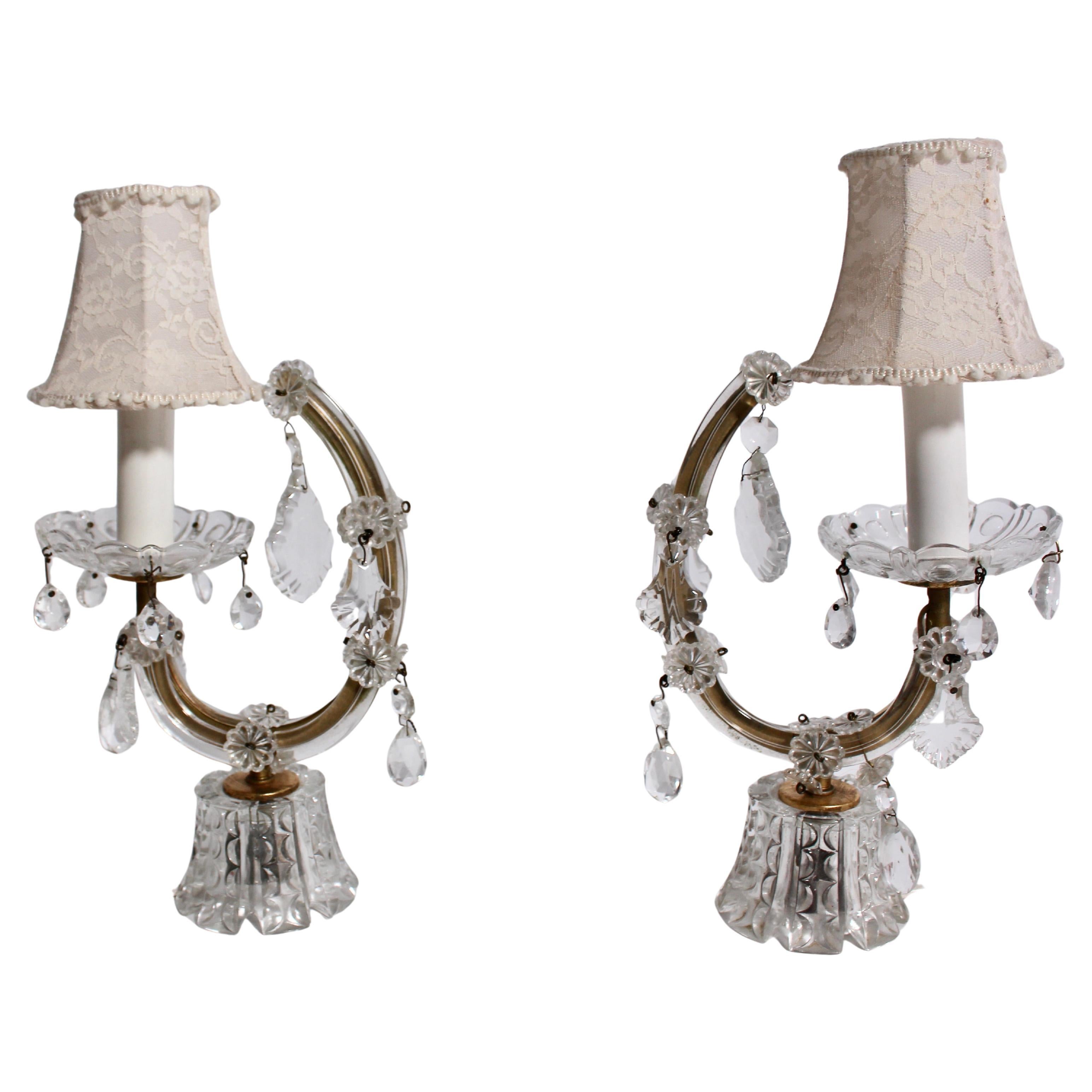 Paire de lampes de bureau vintage en verre transparent et laiton blanc mi-siècle moderne, Autriche, 1960 en vente