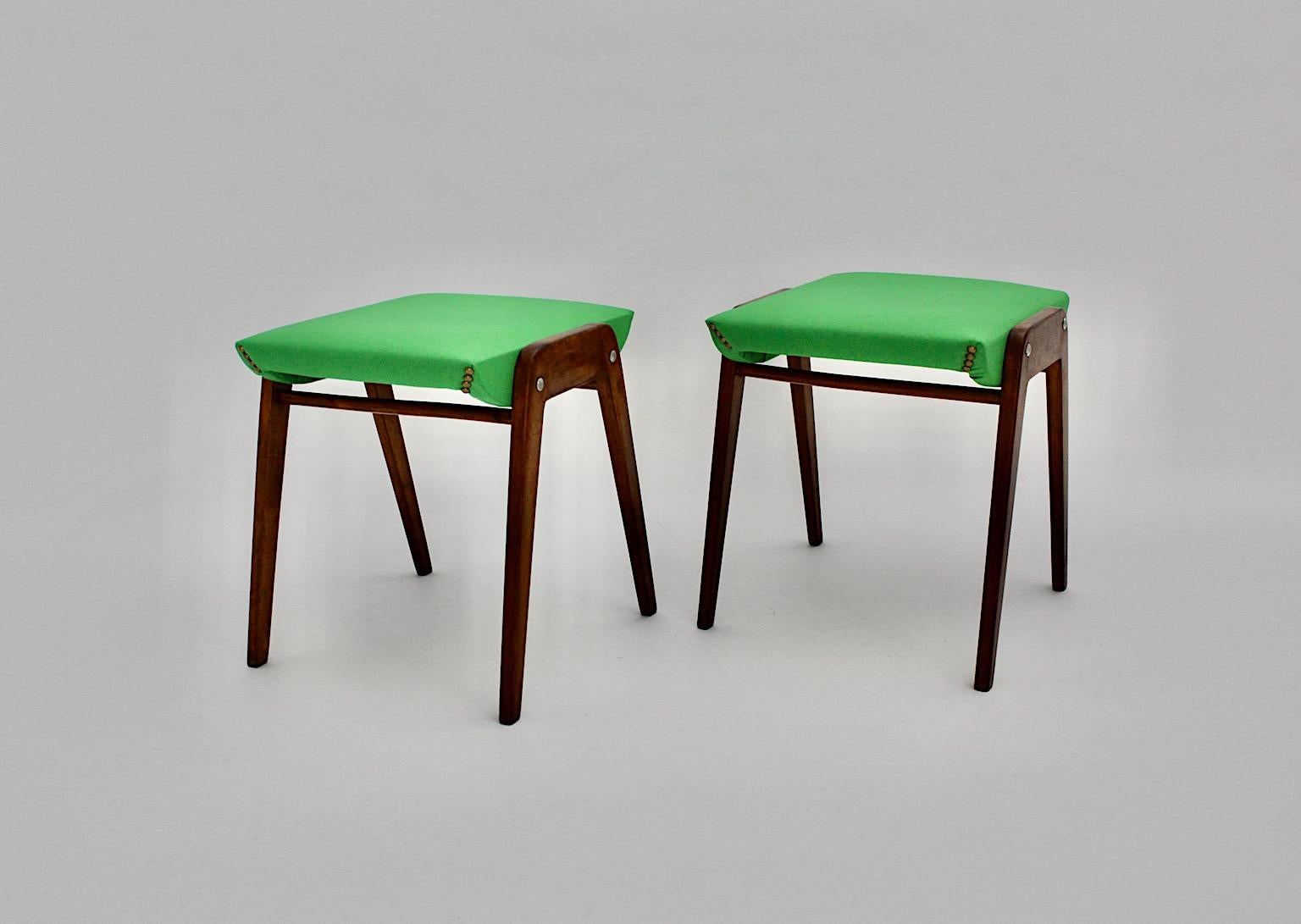 Mid Century Modern Vintage Pair of Beech Stools Roland Rainer c. 1955 Austria In Good Condition For Sale In Vienna, AT
