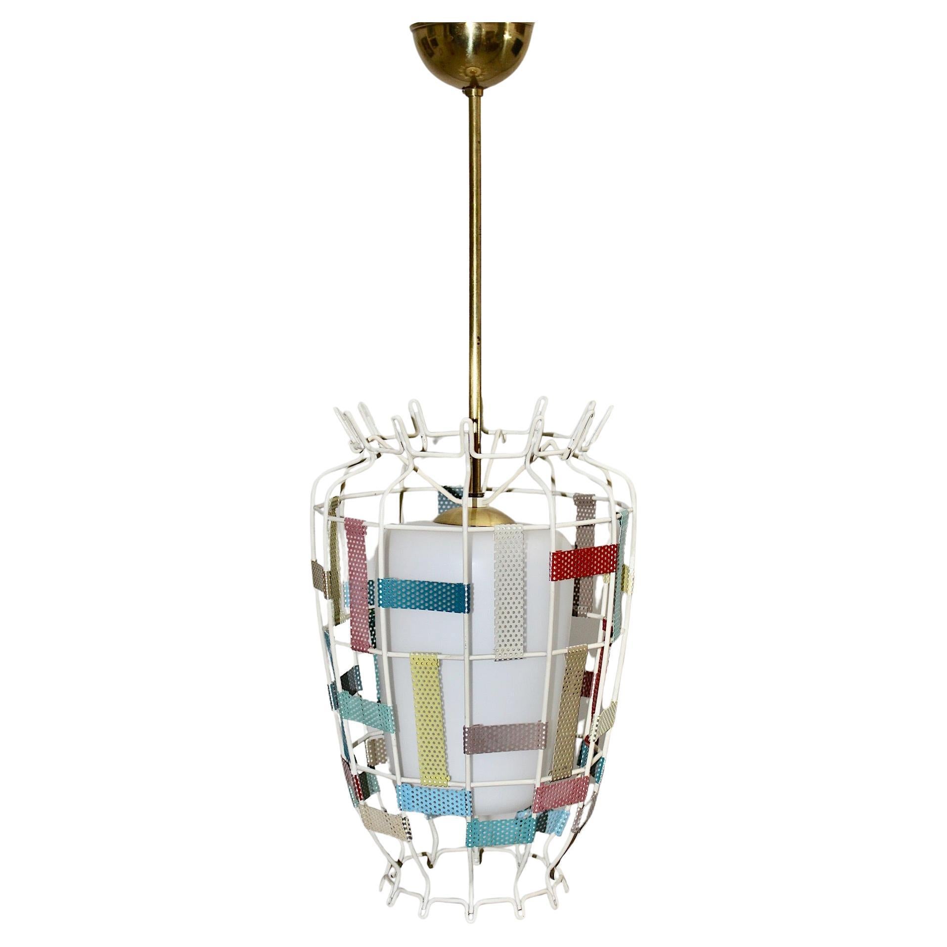 Mid Century Modern Vintage Pastell Farbe Kronleuchter Glas Metall 1950s