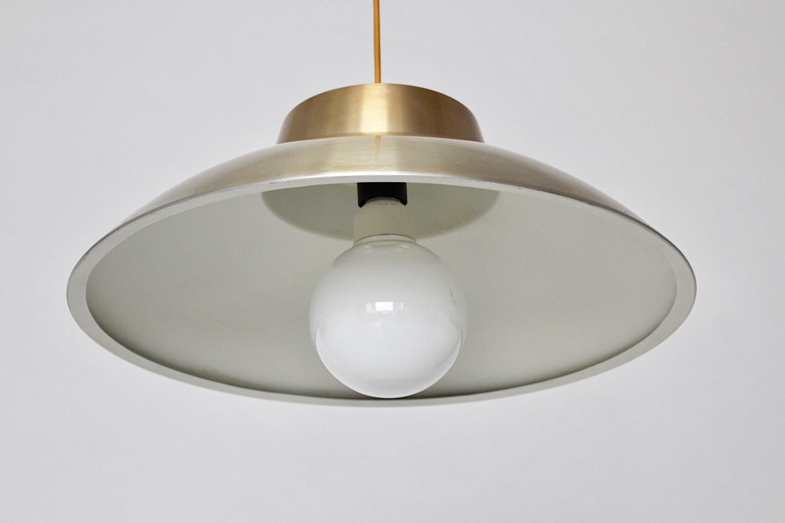 Mid-Century Modern Vintage Pendant Hanging Lamp by Philips 1960s, Netherland In Good Condition For Sale In Vienna, AT