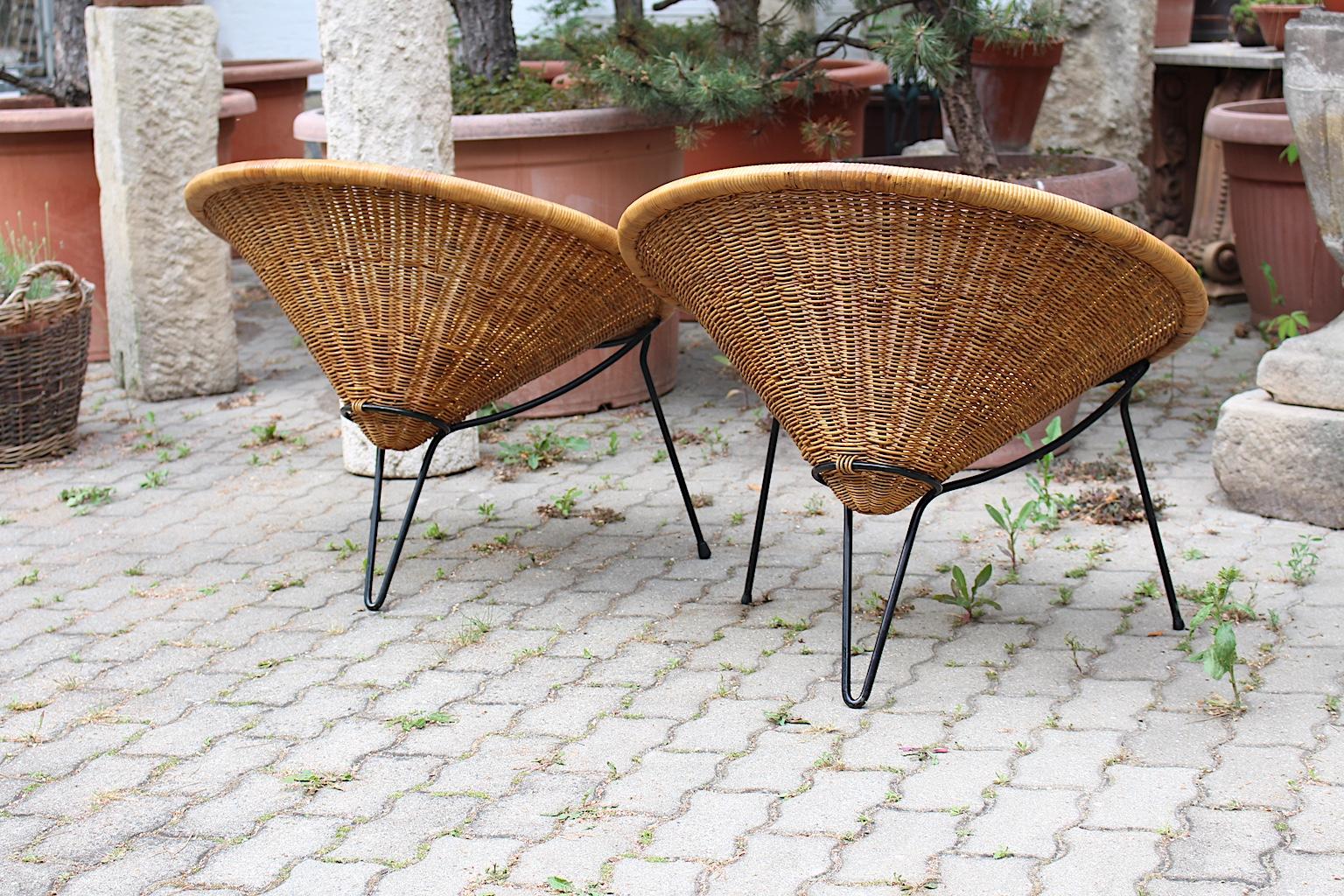 Mid Century Modern Vintage Rattan Patio Garden Chairs Roberto Mango Italy, 1950s For Sale 2