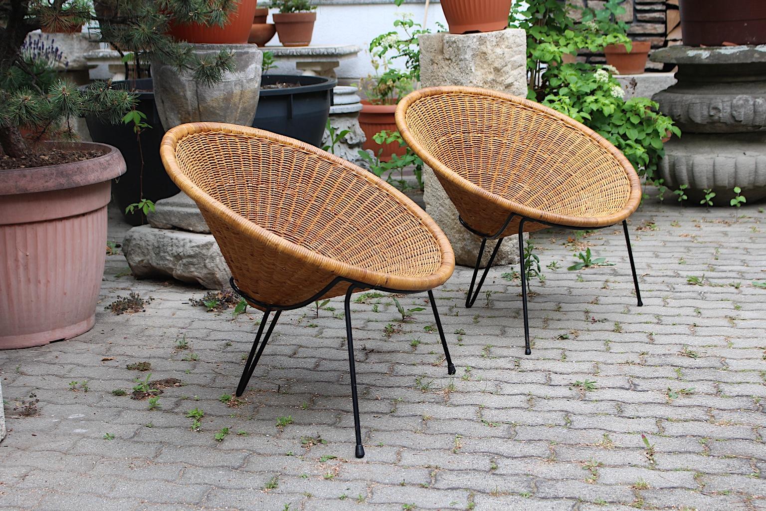 Chaises de jardin de patio en rotin vintage Roberto Mango, Italie, années 1950 en vente 5
