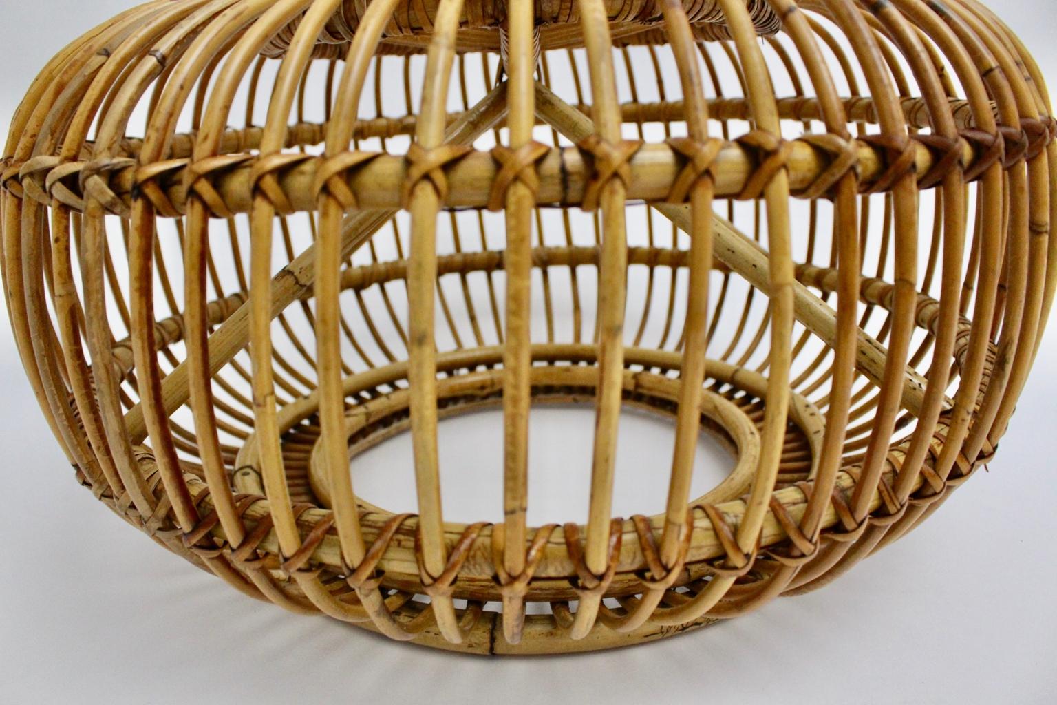 Mid-Century Modern Vintage Rattan Pouf in the Style of Albini 1960s For Sale 4