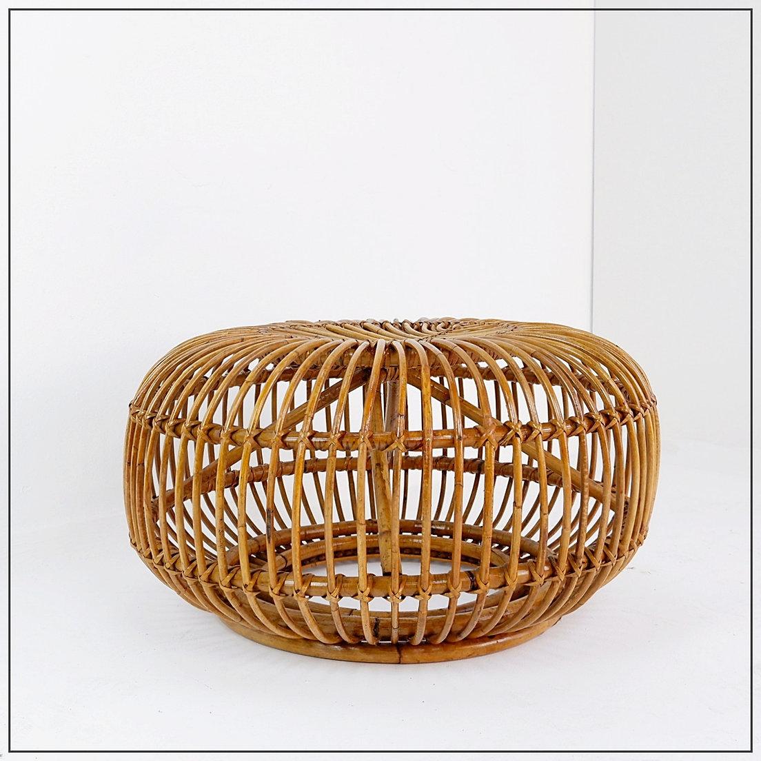 Mid-Century Modern Pouf moderne du milieu du siècle dernier en rotin vintage dans le style d'Albini, années 1960 en vente