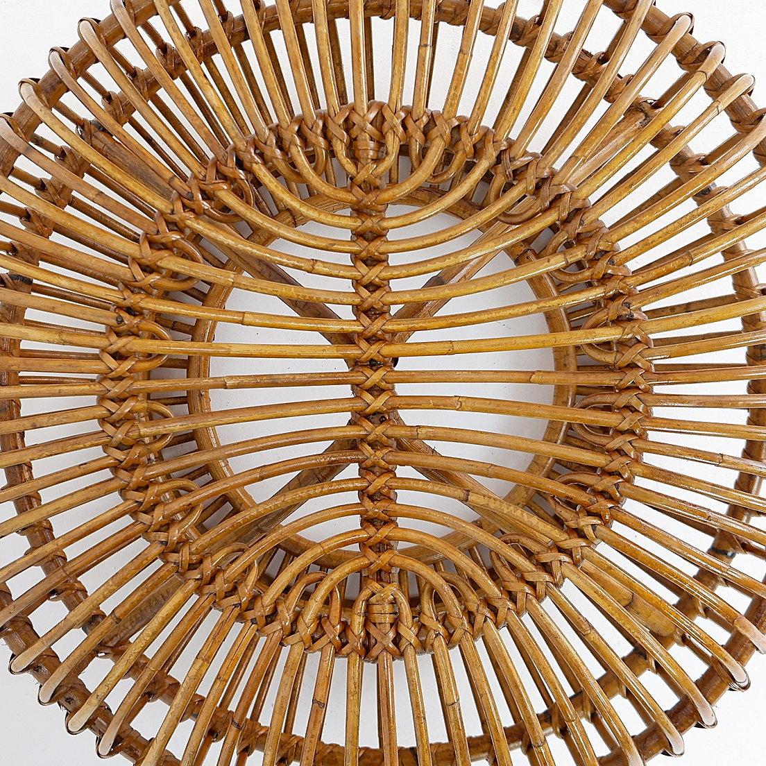 Pouf moderne du milieu du siècle dernier en rotin vintage dans le style d'Albini, années 1960 en vente 1