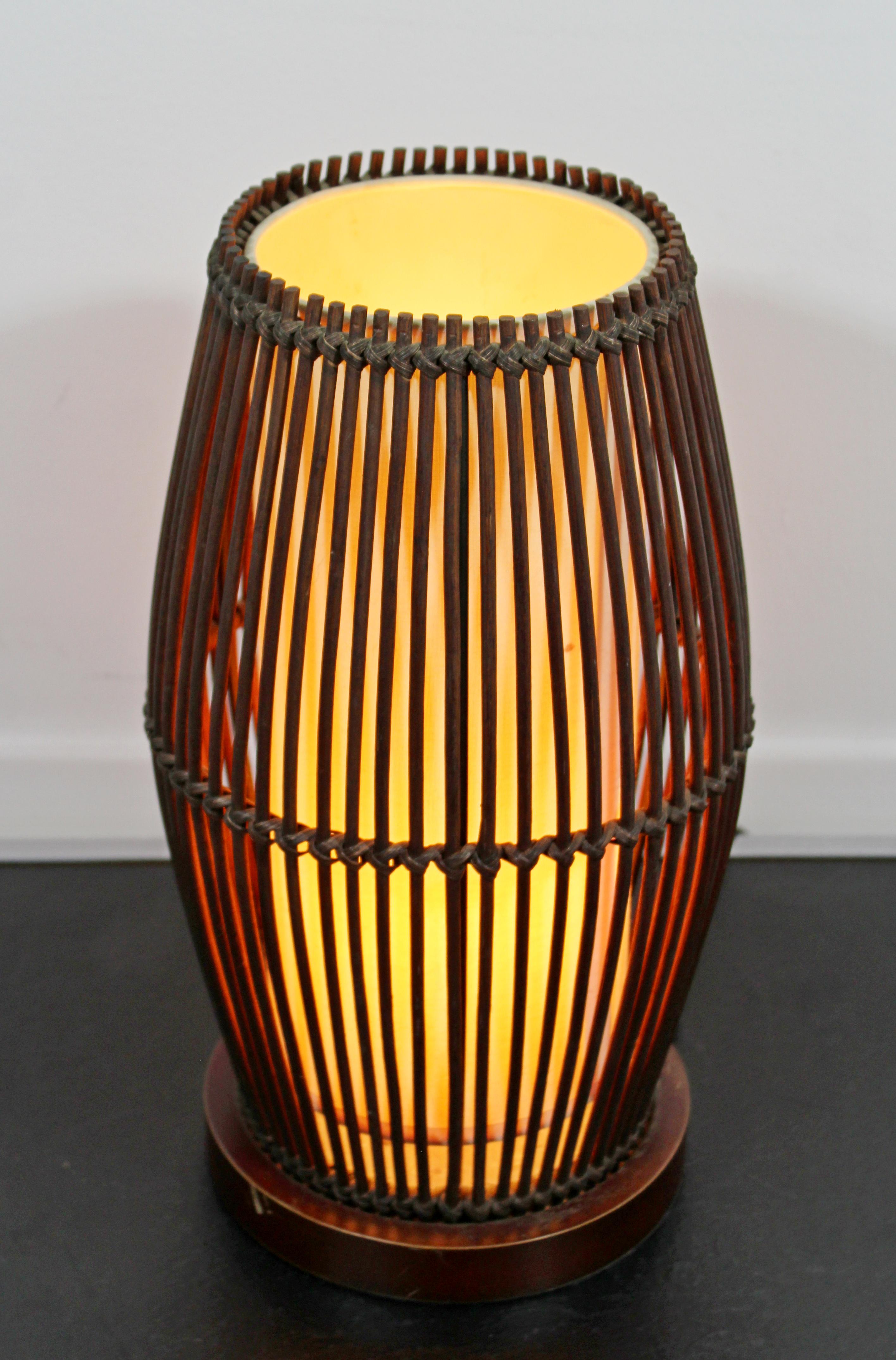 Late 20th Century Mid-Century Modern Vintage Rattan Wood Uplight Table Lamp, 1960s-1970s