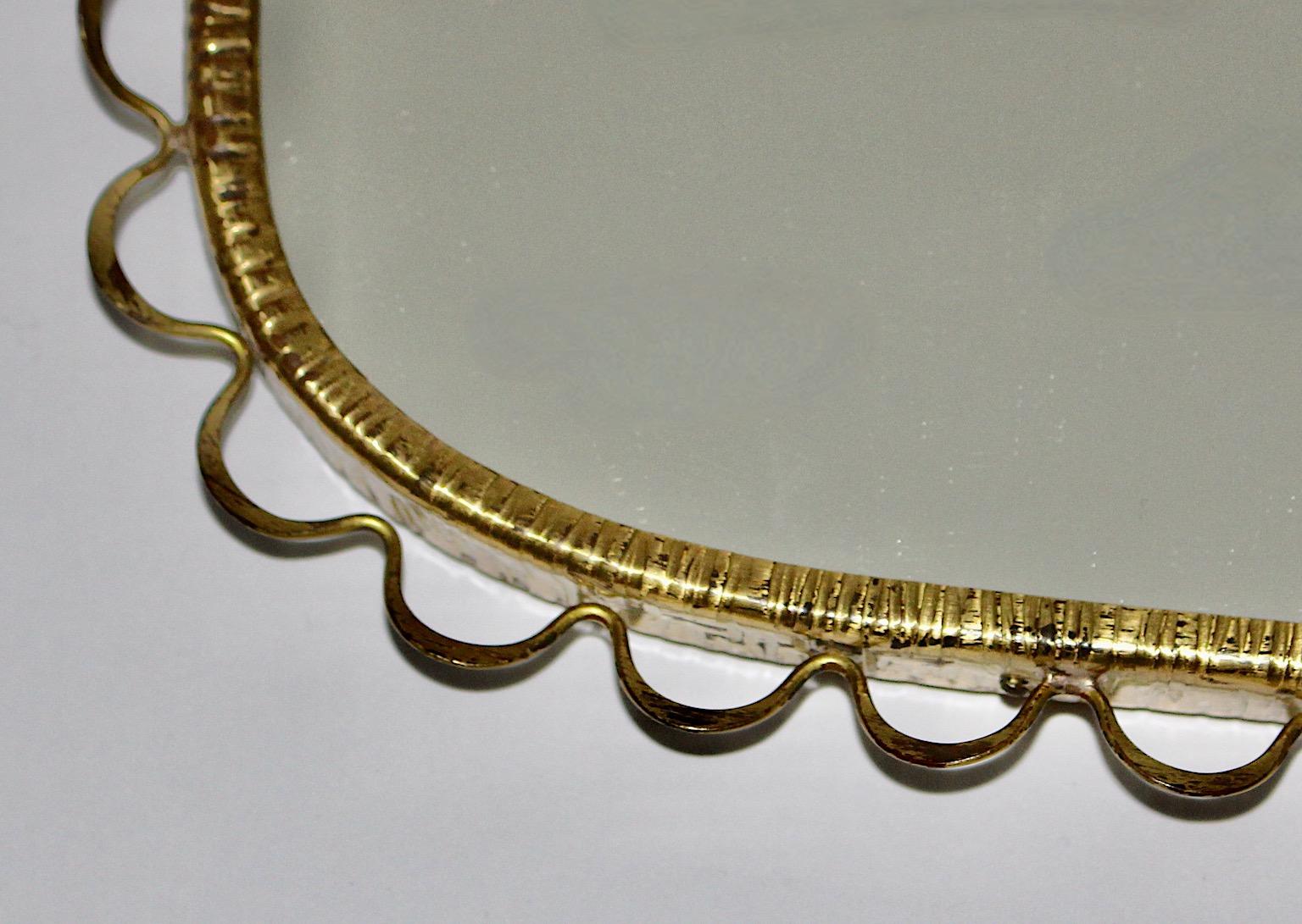 Mid-Century Modern Vintage Rectangular Brass Wall Mirror with Loops 1950s Italy In Good Condition For Sale In Vienna, AT