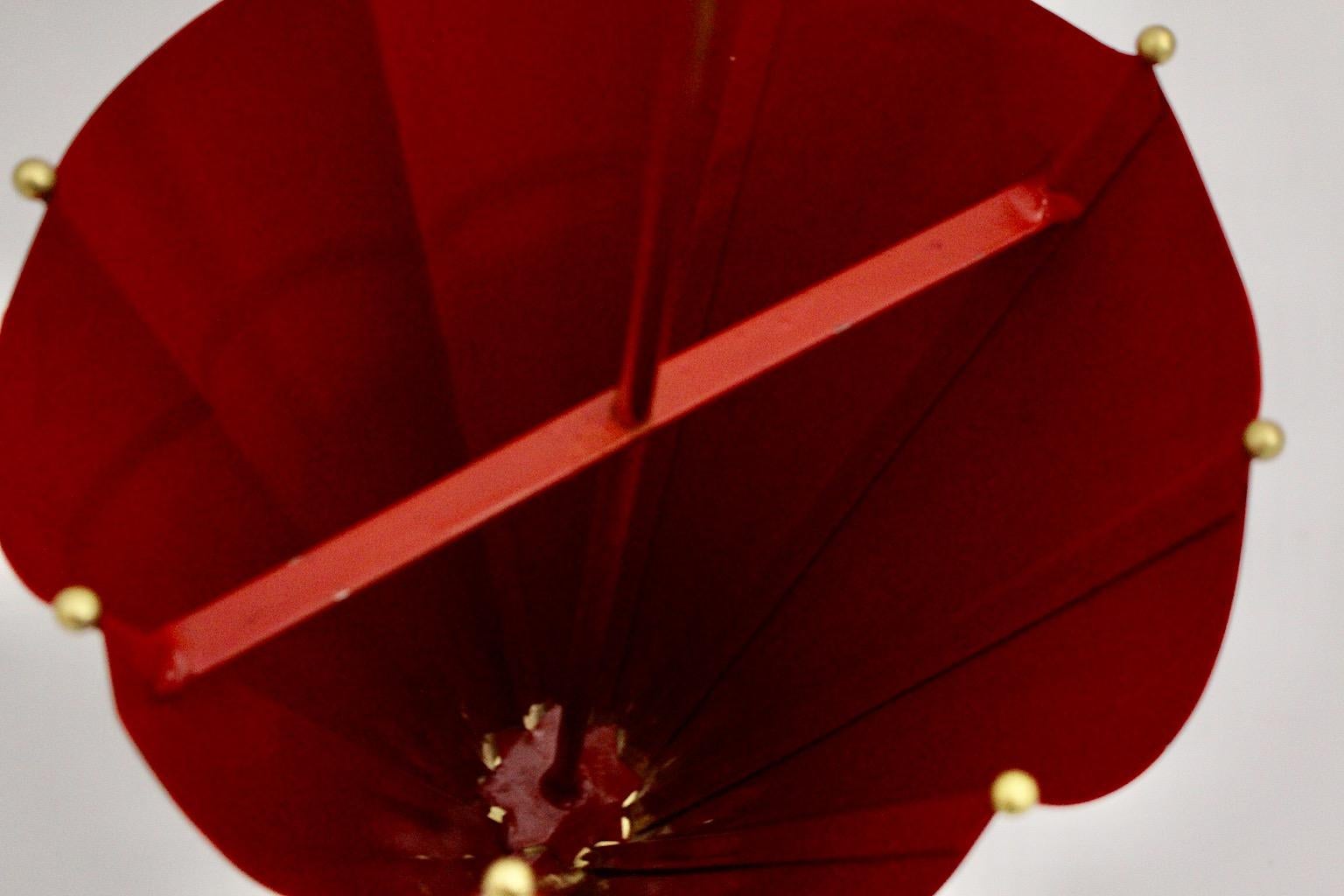 Mid-Century Modern Vintage Rot Metall Messing Umbrella Stand Cane Holder 1950 Italien im Angebot 6