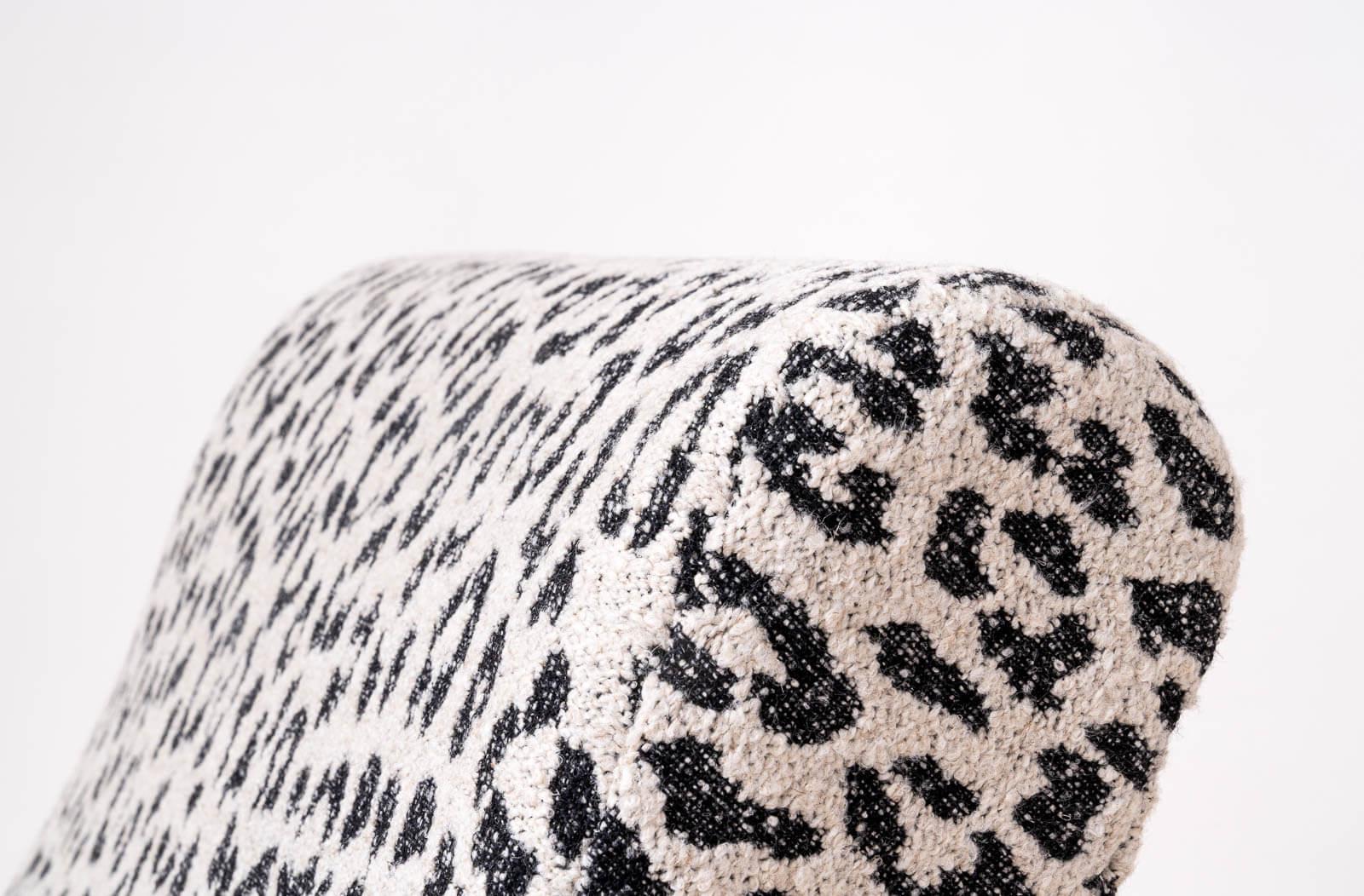 Fauteuil à bascule Vintage The Moderns, Tchécoslovaquie, années 1950, retapissé en vente 5