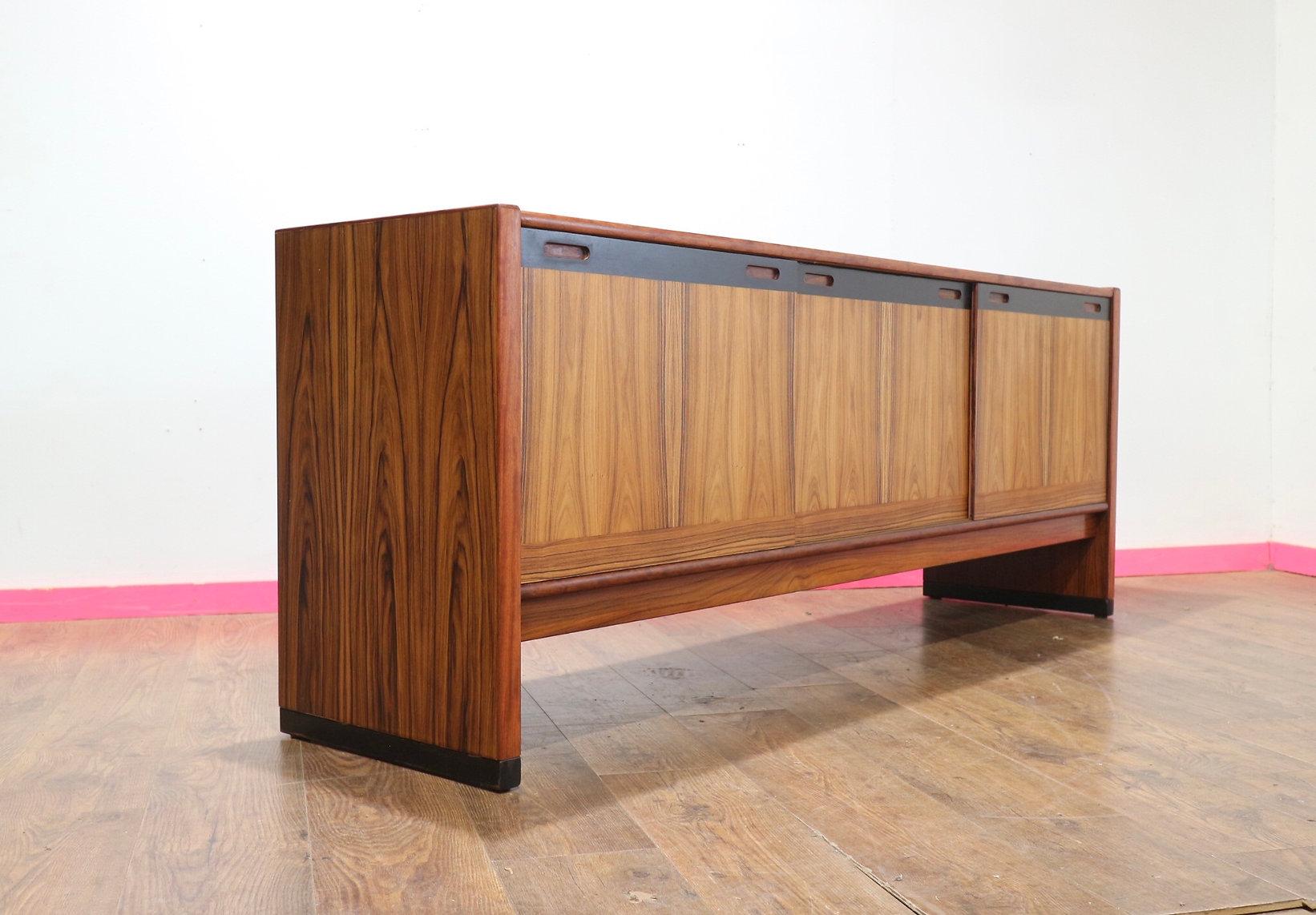 Mid Century Modern Vintage Rosewood Credenza by Skovby Danish Sideboard For Sale 8