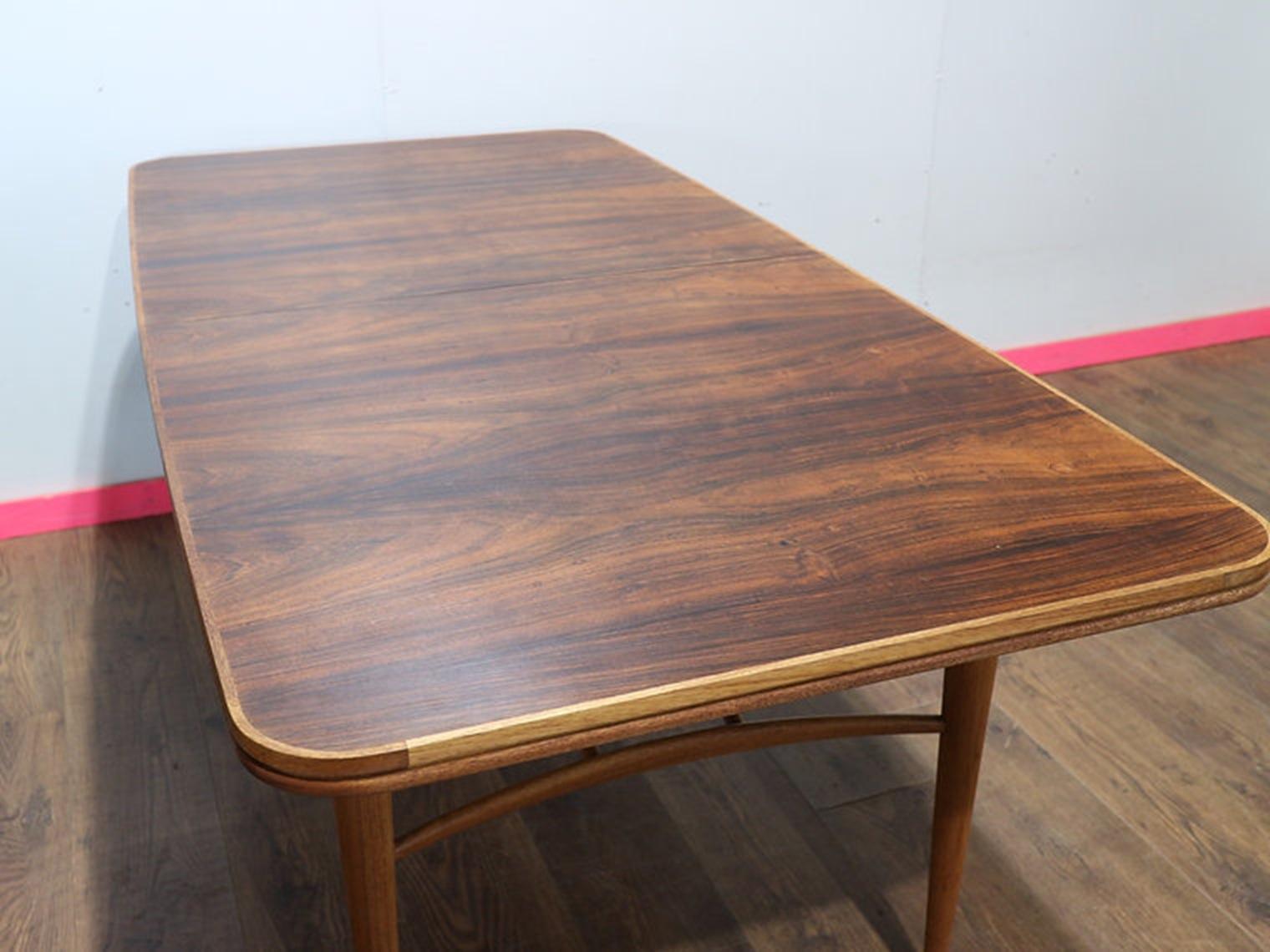 Ausziehbarer Vintage-Esstisch aus Rosenholz im dänischen Stil, Mid-Century Modern im Angebot 6