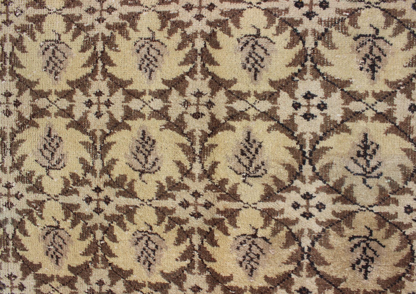 Mid-Century Modern Vintage Rug with Repeating All Over Design  For Sale 3