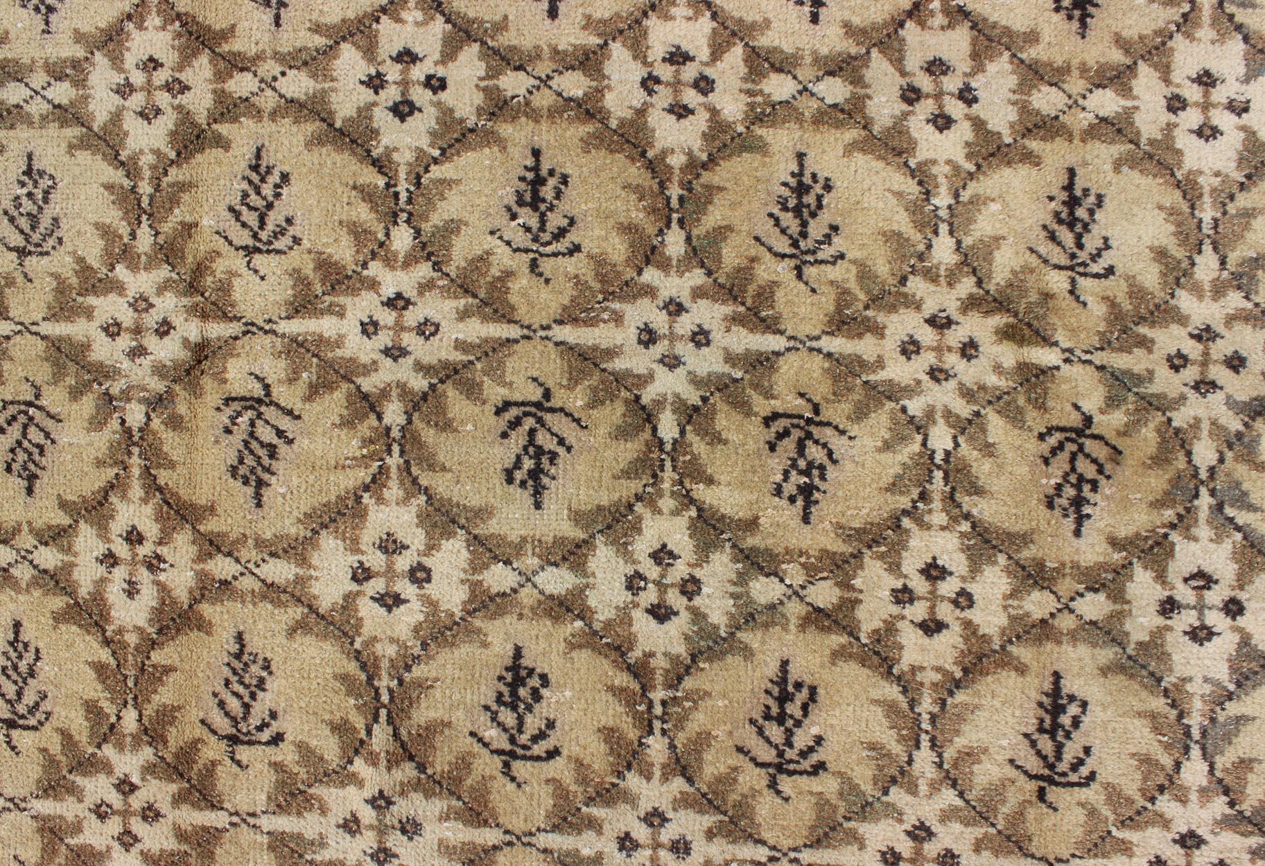 Mid-Century Modern Vintage Rug with Repeating All Over Design  For Sale 2