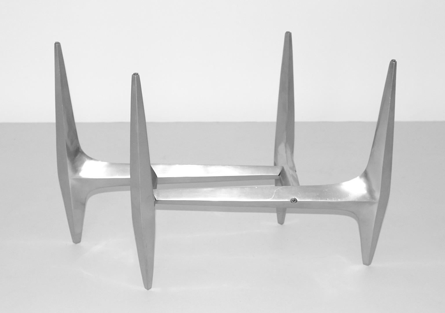 Milieu du XXe siècle Table basse sculpturale en verre d'aluminium Hesterberg, moderne du milieu du siècle dernier  en vente
