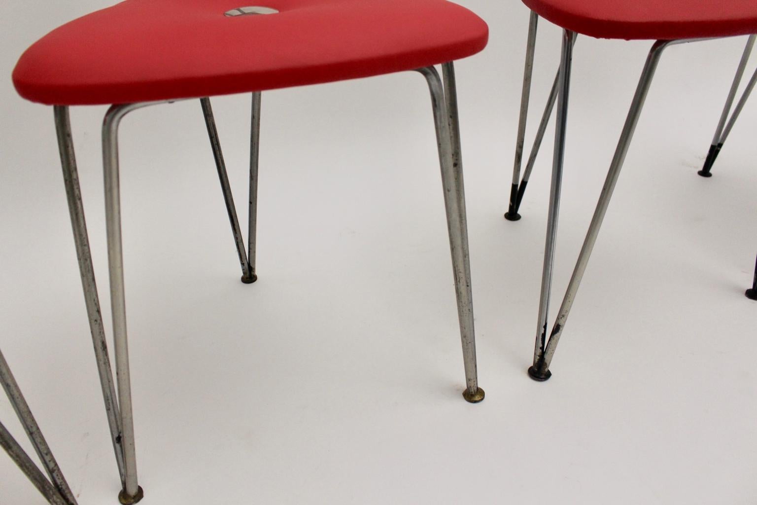 Mid-Century Modern Vintage Set of Four Red Chairs by Günter Talos Austria For Sale 11