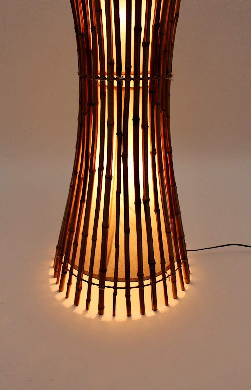 Mid-Century Modern Vintage Sheaf of Bamboo Rattan Organic Floor Lamp 1970s Italy For Sale 2