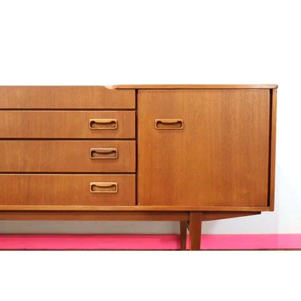 Mid Century Modern Vintage Sideboard Credenza by Beautility In Good Condition For Sale In Los Angeles, CA