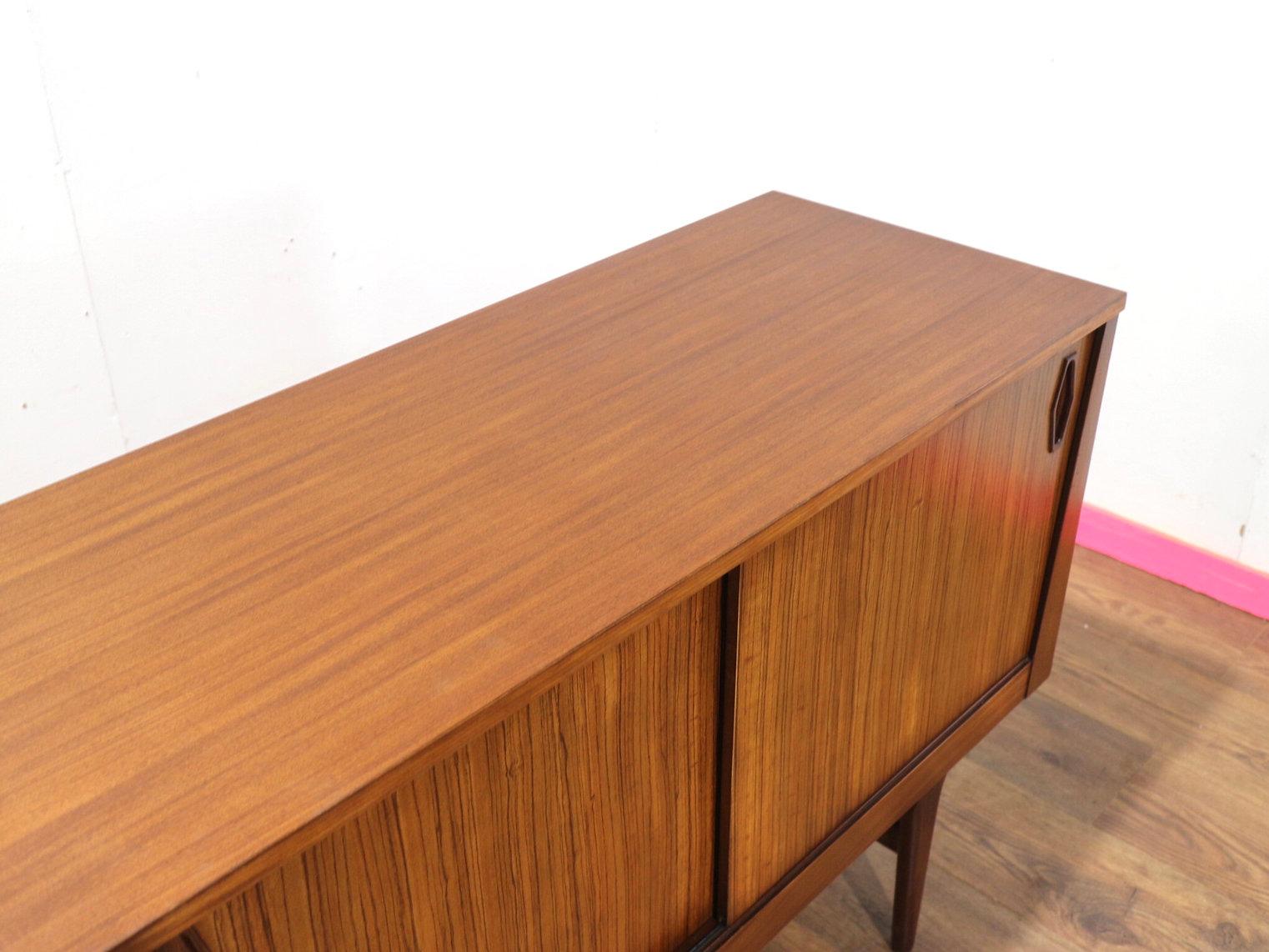 Mid Century Modern Vintage Sideboard Credenza von Elliots of Newbury Dänischer Stil 3