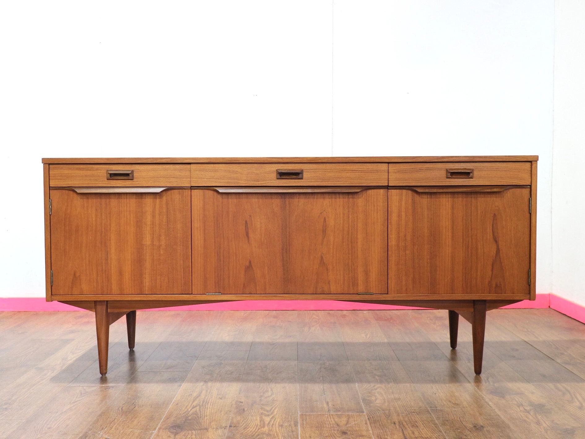 Credenza credenza d'epoca moderna di metà secolo di Elliots of Newbury in stile danese in vendita 4