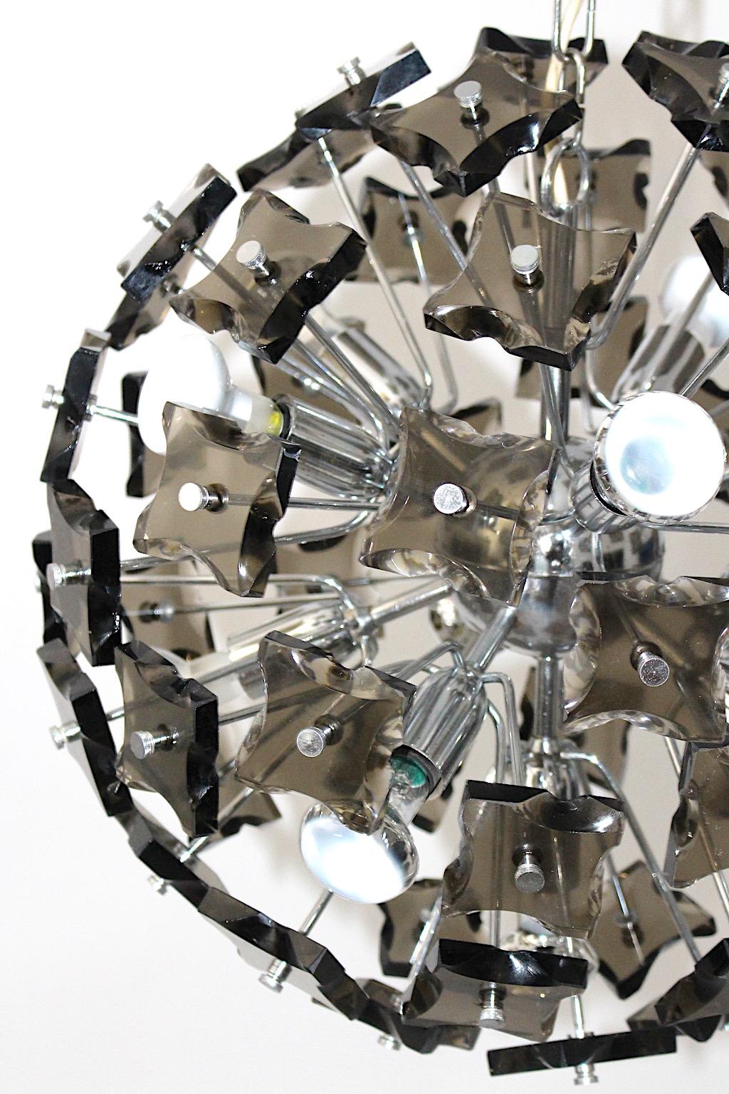 Mid-20th Century Mid Century Modern Vintage Smoked Glass Sputnik Chandelier 1960s Italy For Sale