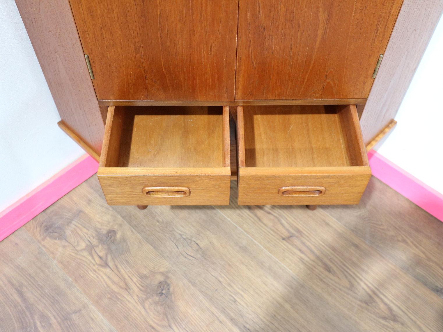 20th Century Mid Century Modern Vintage Teak Corner Bar Cocktail Cabinet Danish Style