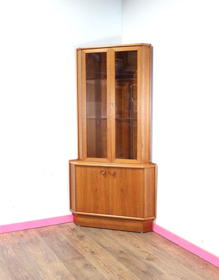 Armadietto angolare in teak d'epoca di Turnidge of London, metà del secolo scorso in vendita 6