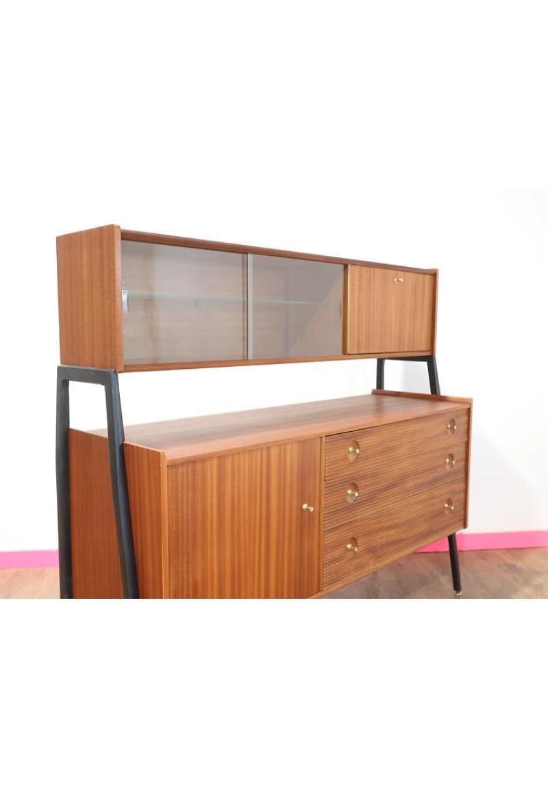 Mid Century Modern Vintage Teak Credenza Buffet Sideboard by Nathan In Good Condition In Los Angeles, CA