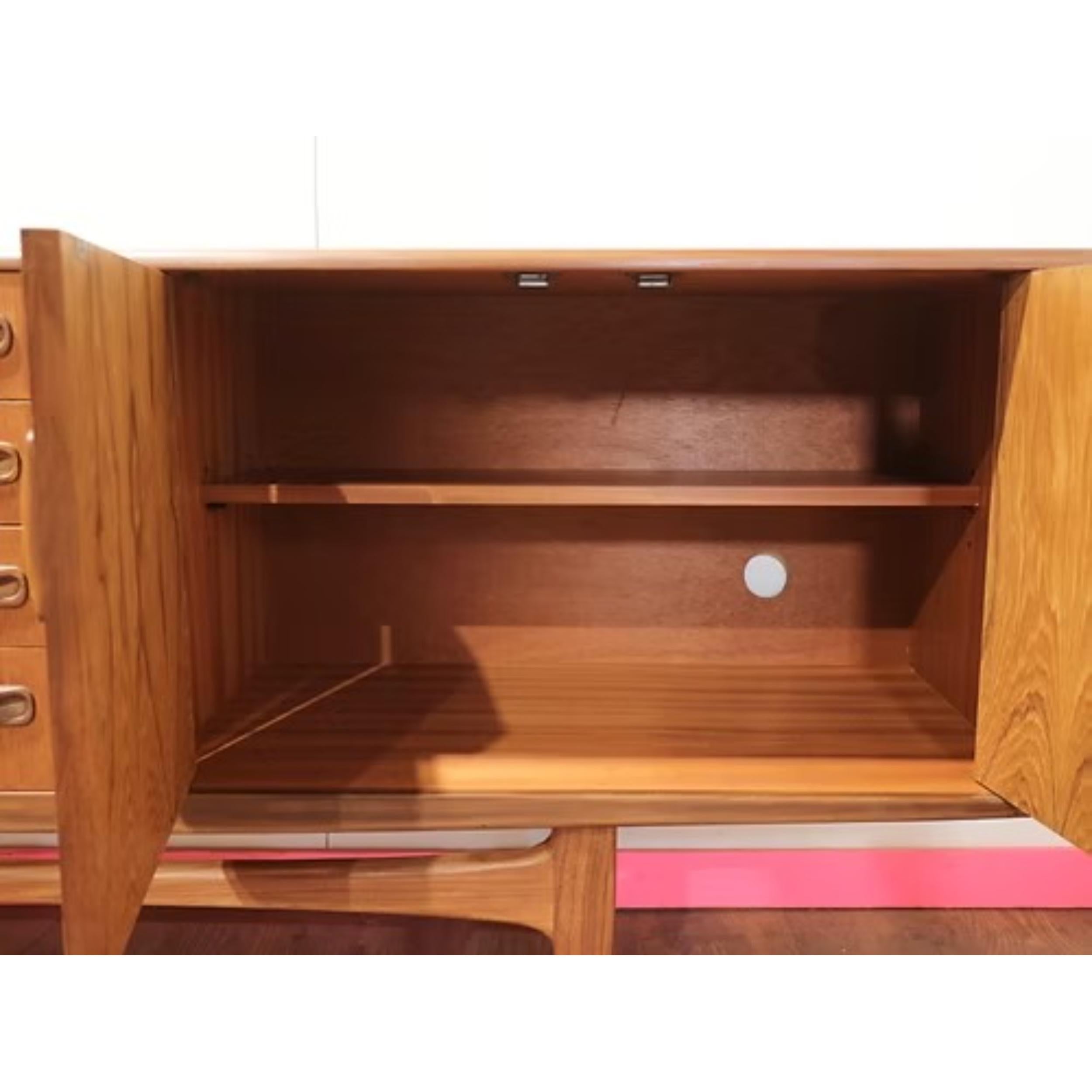 Mid Century Modern Vintage Teak Credenza Sideboard by G Plan In Good Condition For Sale In Los Angeles, CA