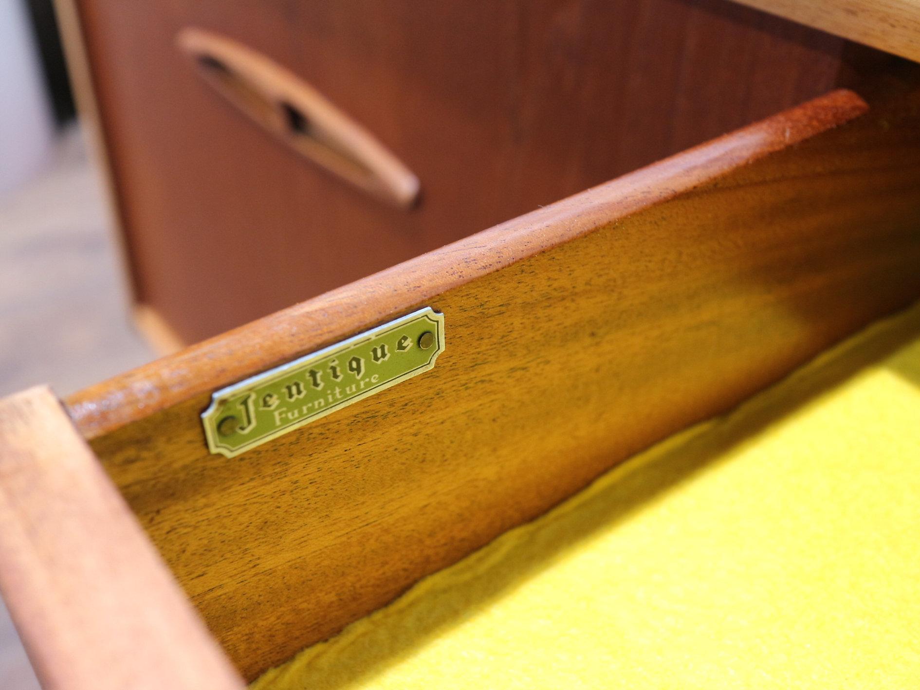 Mid Century Modern Vintage Teak Credenza Sideboard by Jentique Danish Style 5
