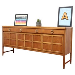 Mid Century Modern Vintage Teak Anrichte von Nathan Danish Style