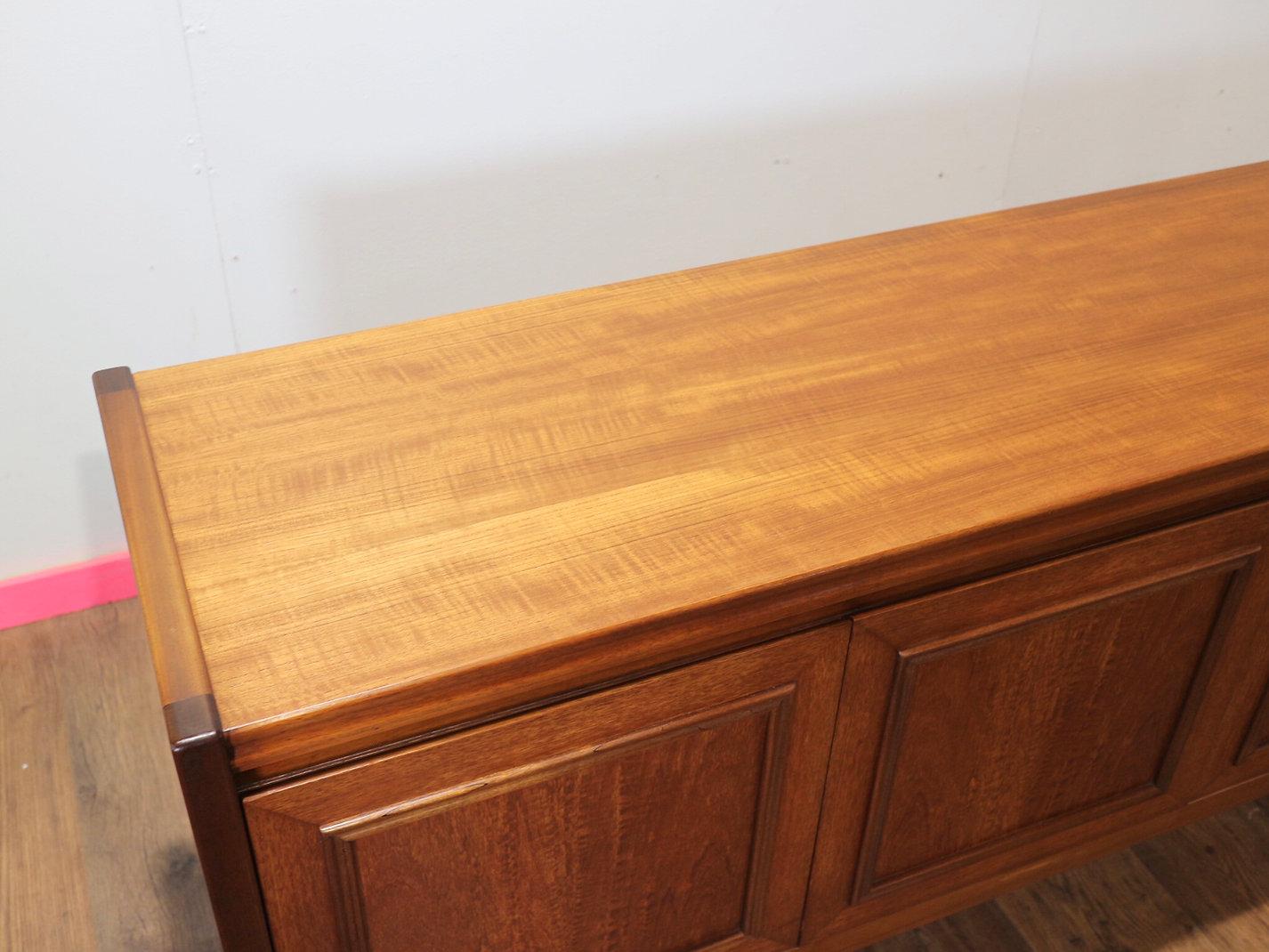 Mid Century Modern Vintage Teak Credenza Sideboard by Nathan Danish Style In Good Condition In Los Angeles, CA