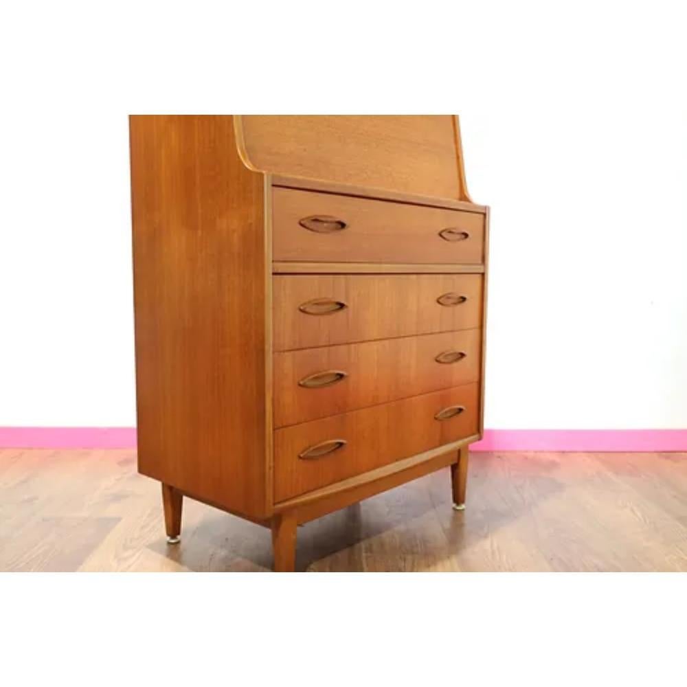 Mid Century Modern Vintage Teak Desk Secretaire by Jentique In Good Condition For Sale In Los Angeles, CA
