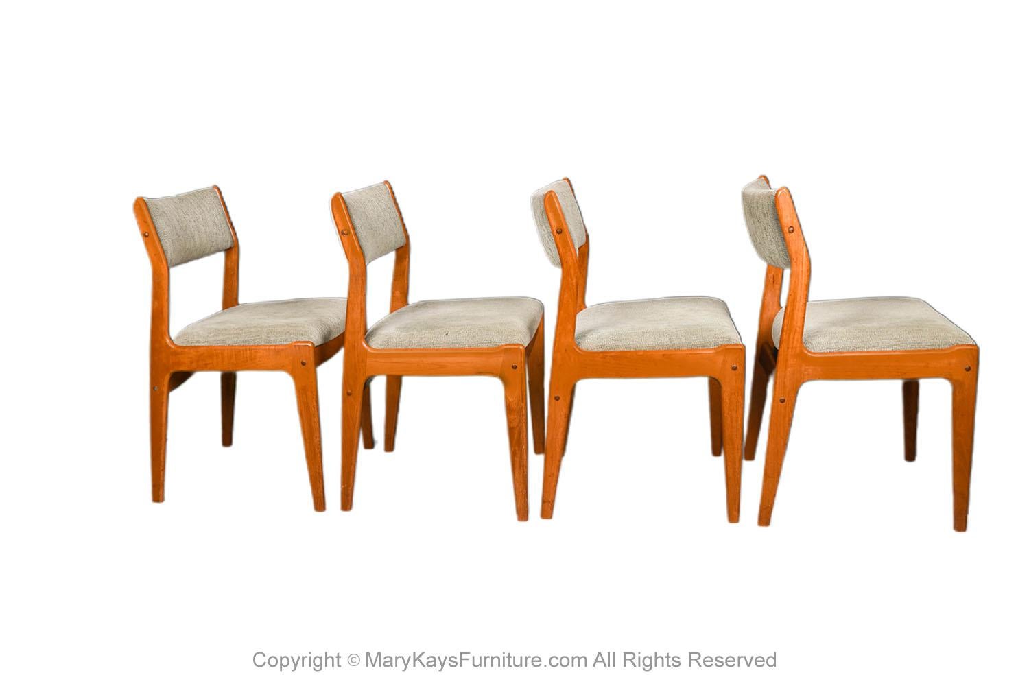 Mid-Century Modern Mid Century Modern Vintage Teak Dining Chairs For Sale