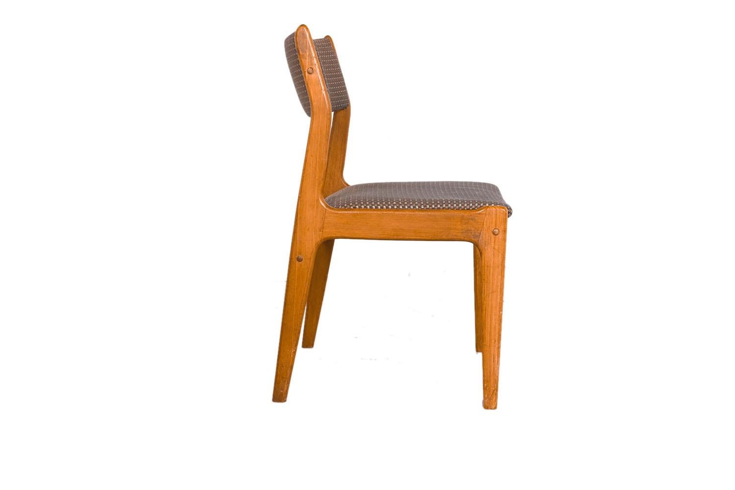 Mid-Century Modern Vintage Teak Dining Chairs 1