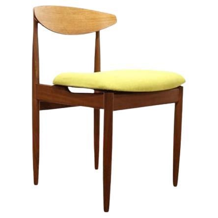 A stunning set set of 4 Ib Kofod Larsen dining chairs G Plan Danish Design

Ib Kofod Larsen designed most of the G Plan Danish Design range in 1962 including this lovely model . They were only sold from 1962 to around 1966/7 and were marketed as a