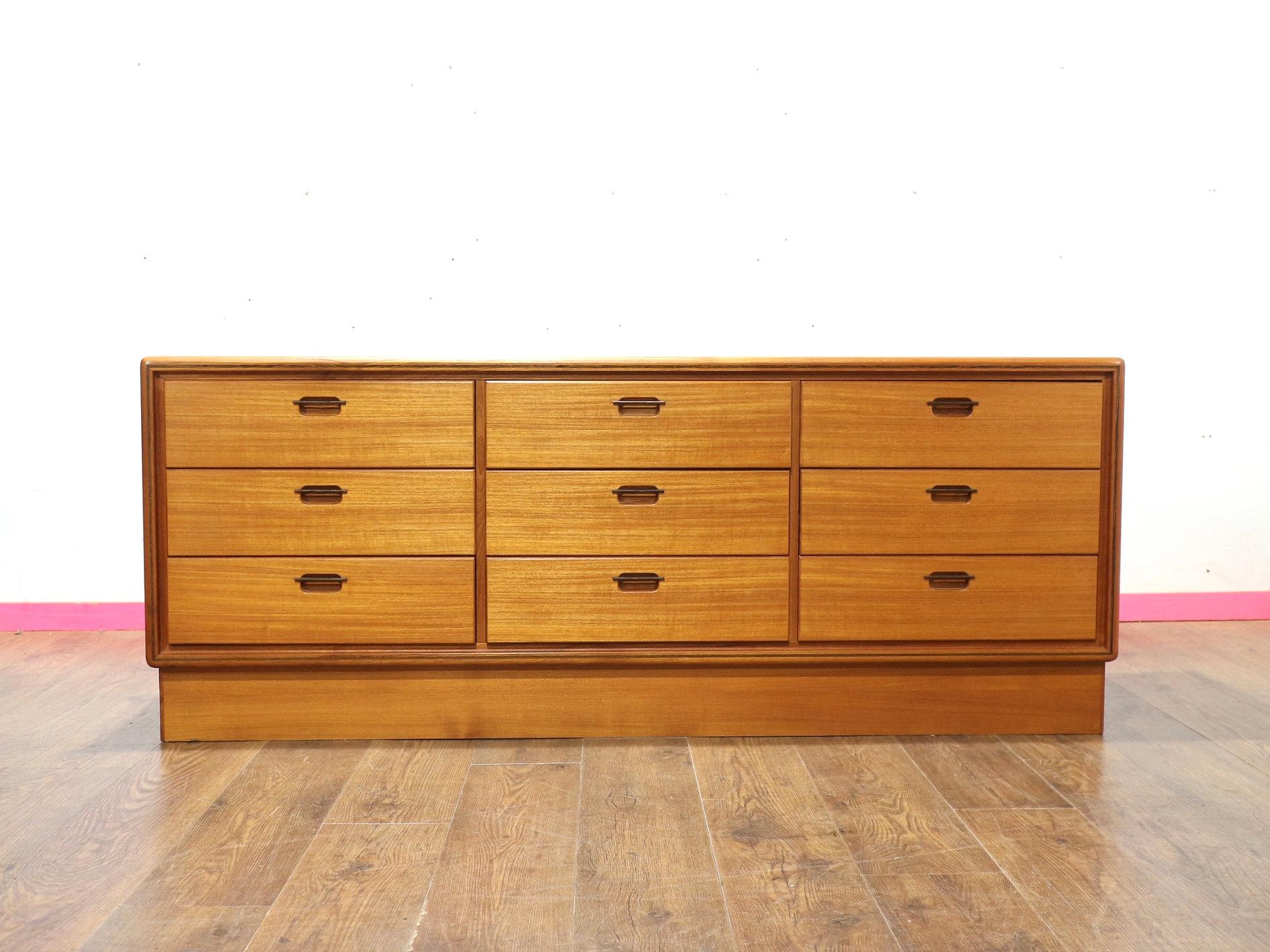 XX secolo Comò in teak vintage di metà secolo, banca di cassetti, cassettiera danese in vendita