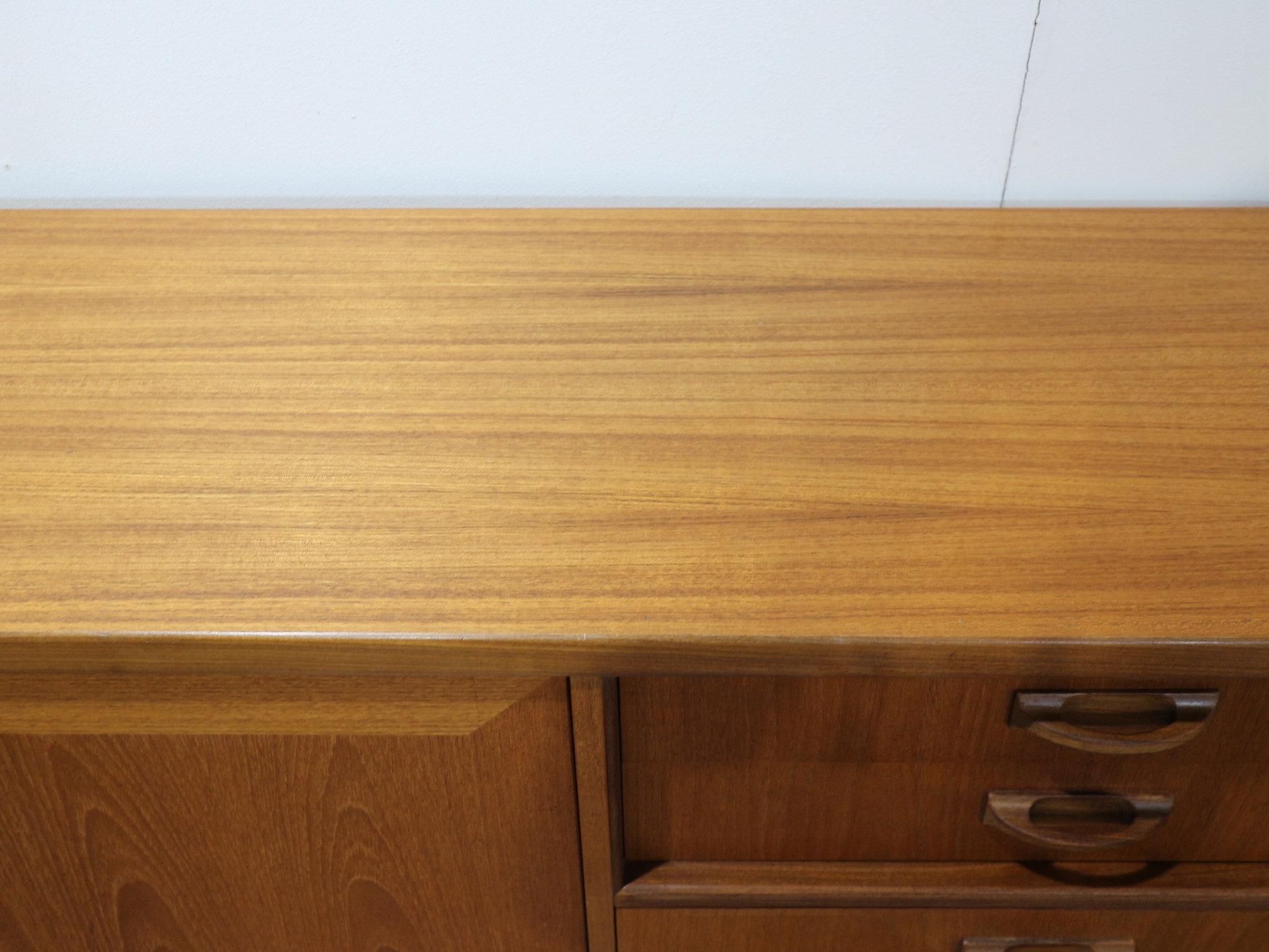 Credenza in stile danese in teak G-Plan Sierra, vintage e del medio secolo. in vendita 2