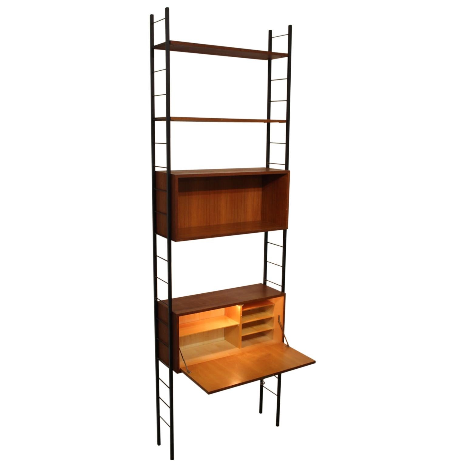 Mid-Century Modern Vintage Teak Ladder String Shelf with Elements, circa 1960
