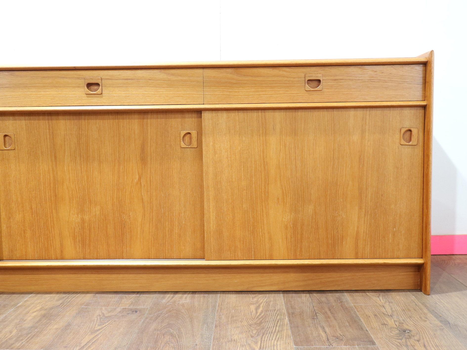 Mid Century Modern Vintage Teak Low Danish Sideboard Credenza For Sale 7
