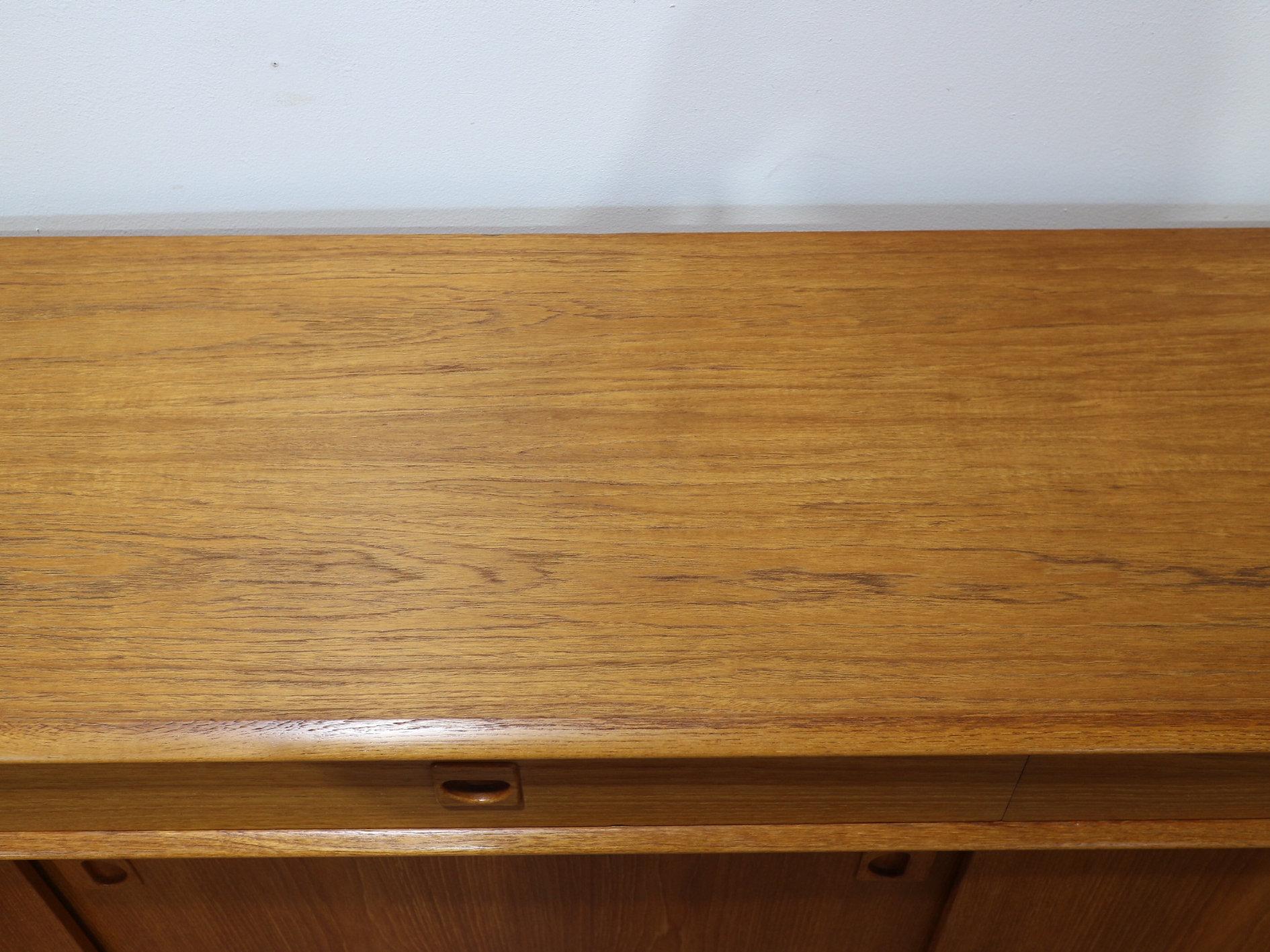 Mid Century Modern Vintage Teak Low Danish Sideboard Credenza For Sale 1